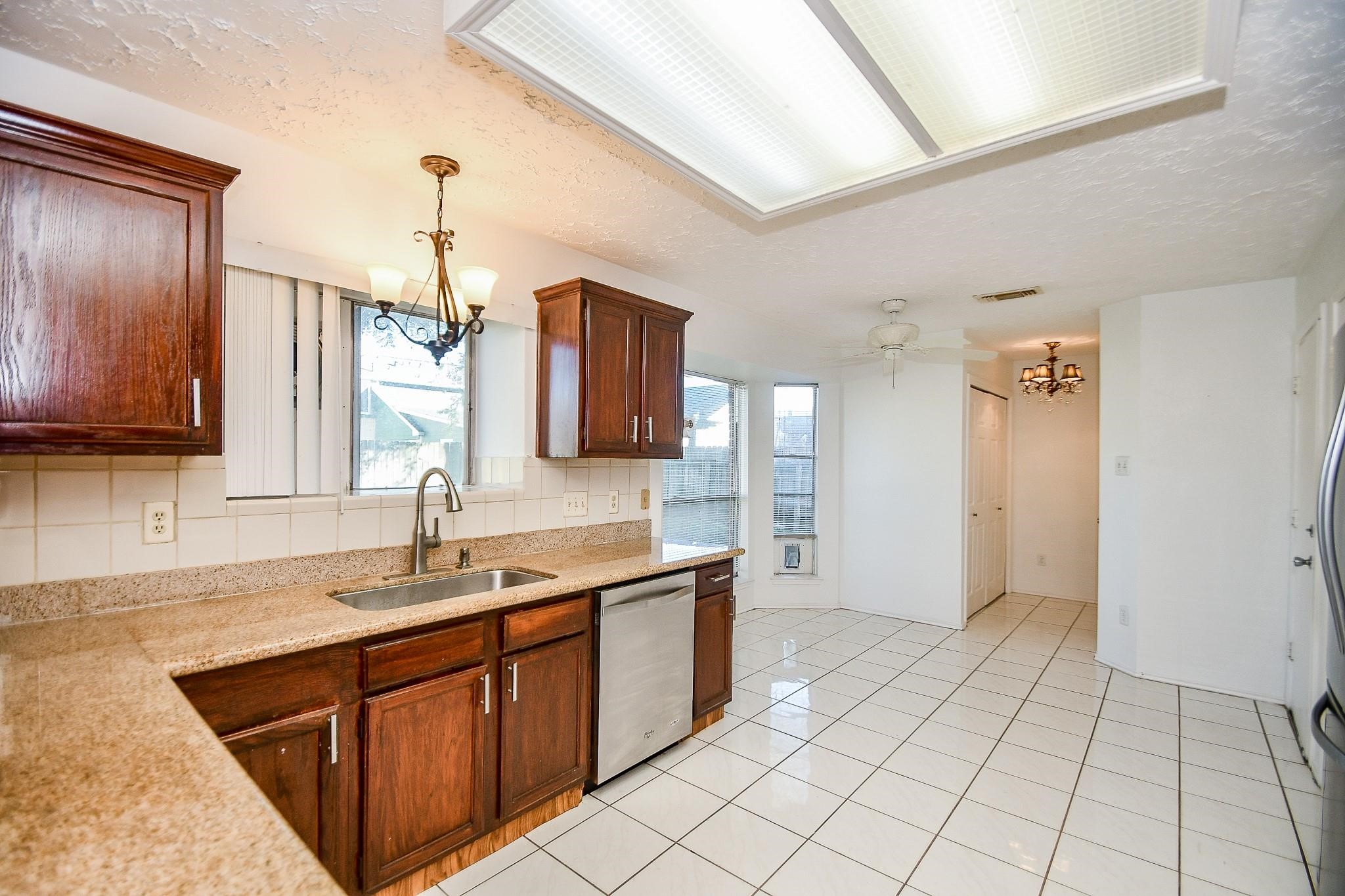 12311 Grove Meadow Drive Property Photo 9