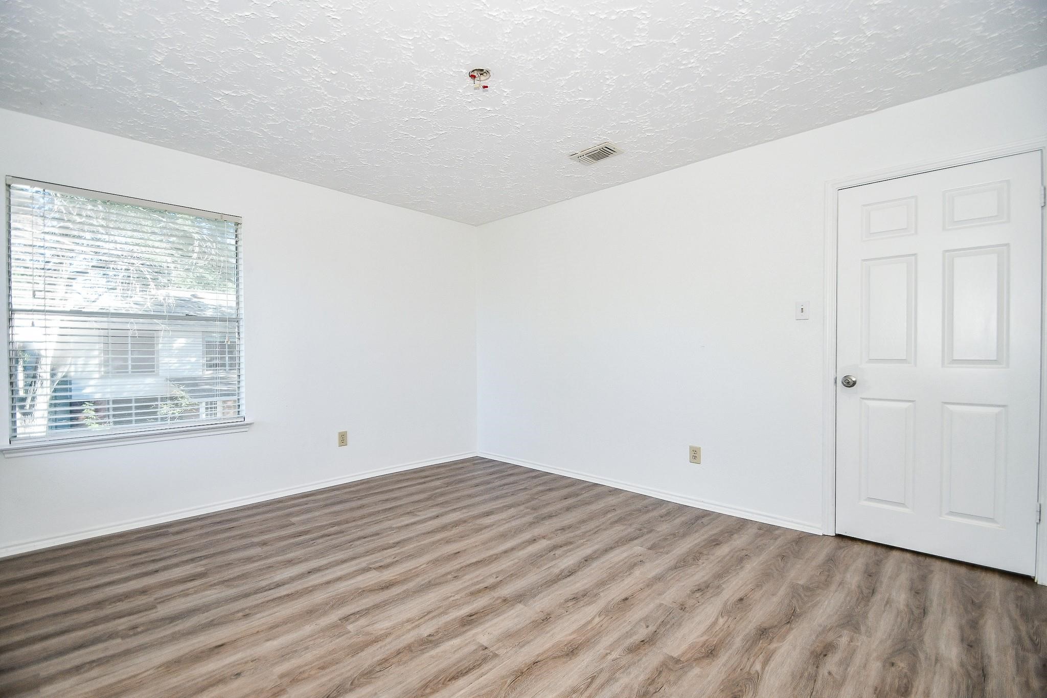 12311 Grove Meadow Drive Property Photo 25
