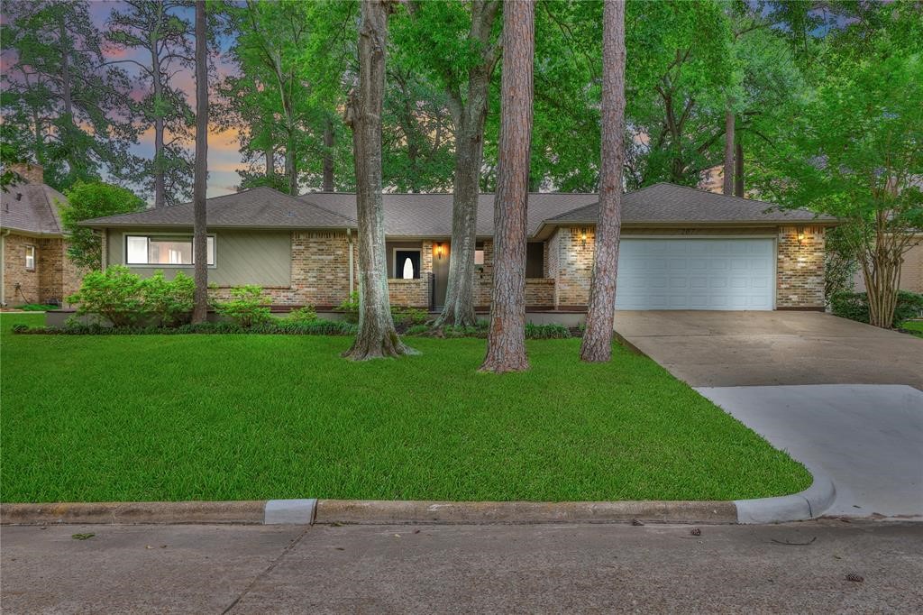 207 Springs Edge Drive Property Photo 1