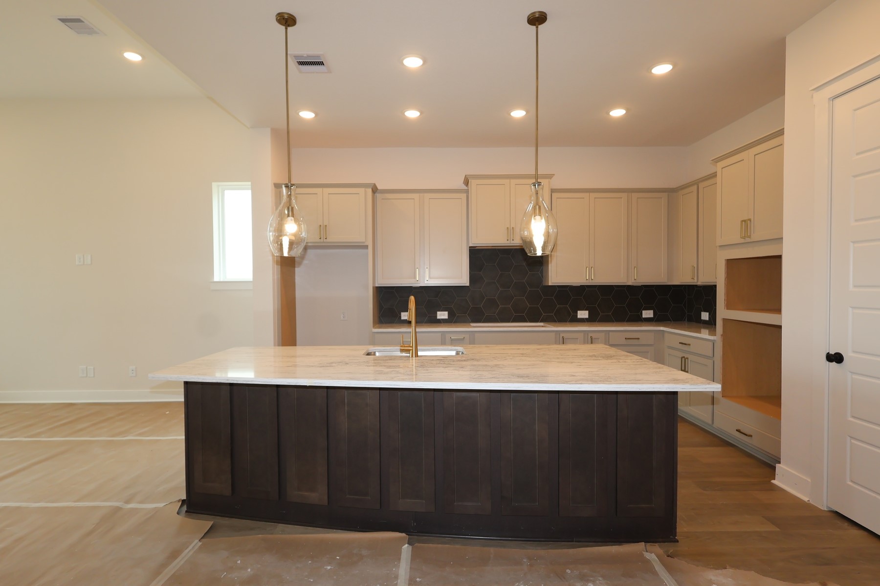 26510 Delightful Drive Property Photo 6