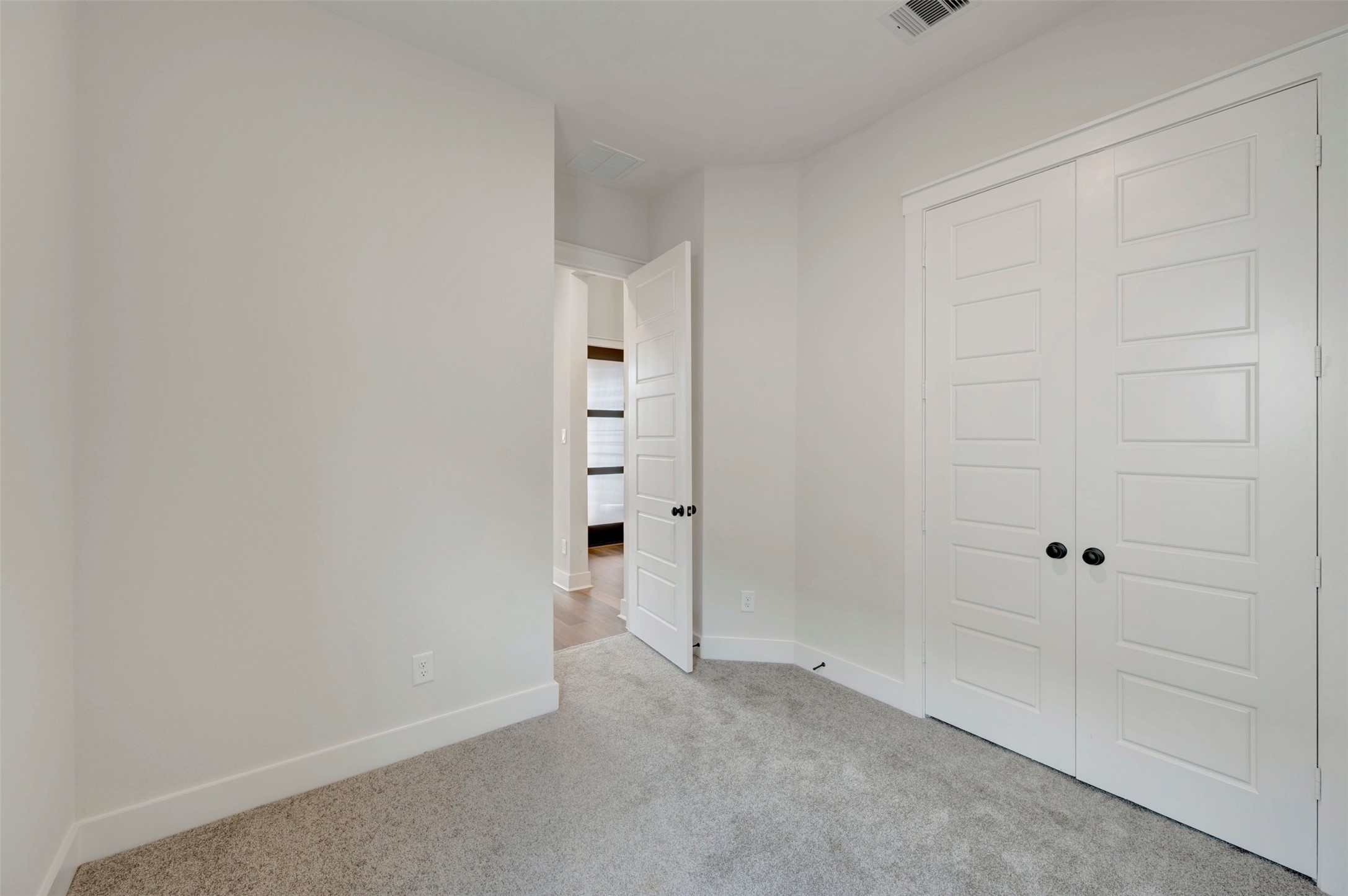 26510 Delightful Drive Property Photo 16