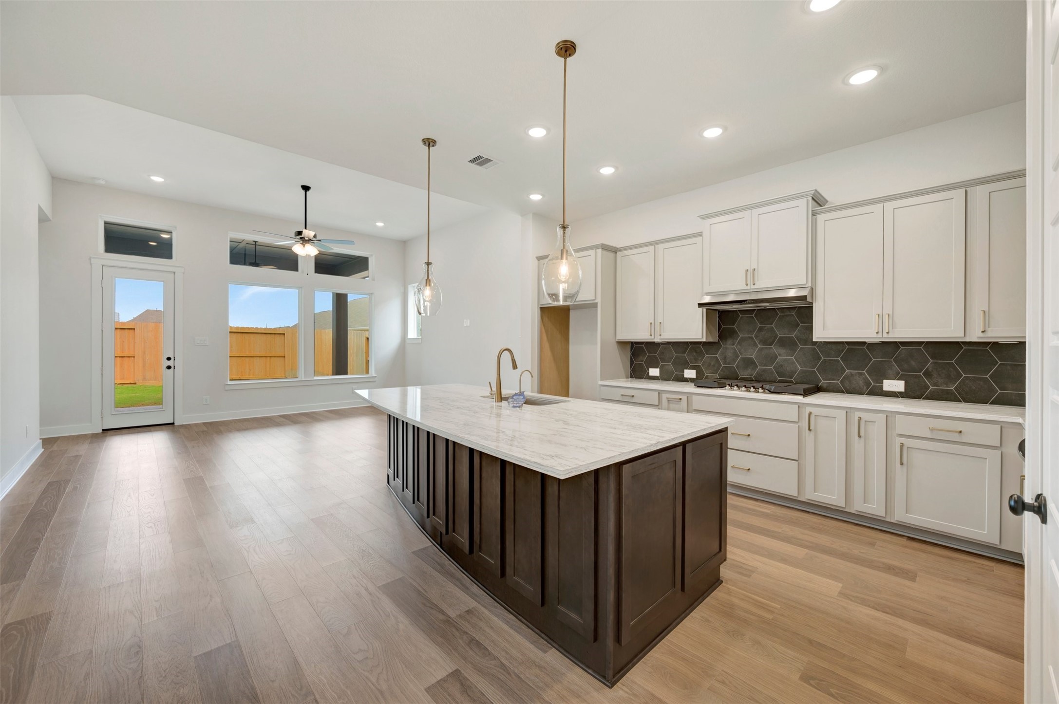 26510 Delightful Drive Property Photo 22