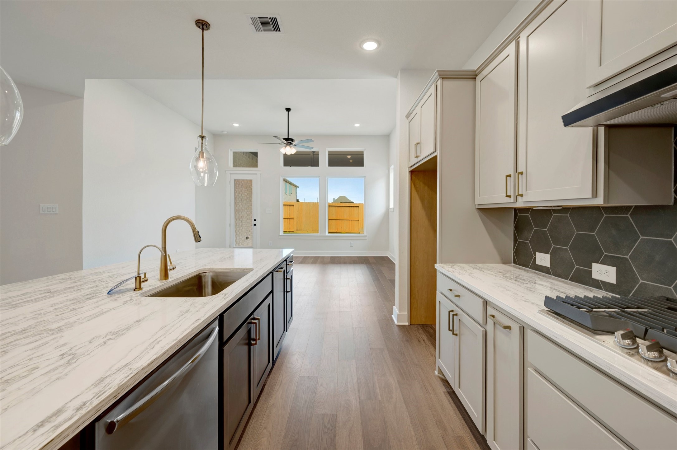26510 Delightful Drive Property Photo 27