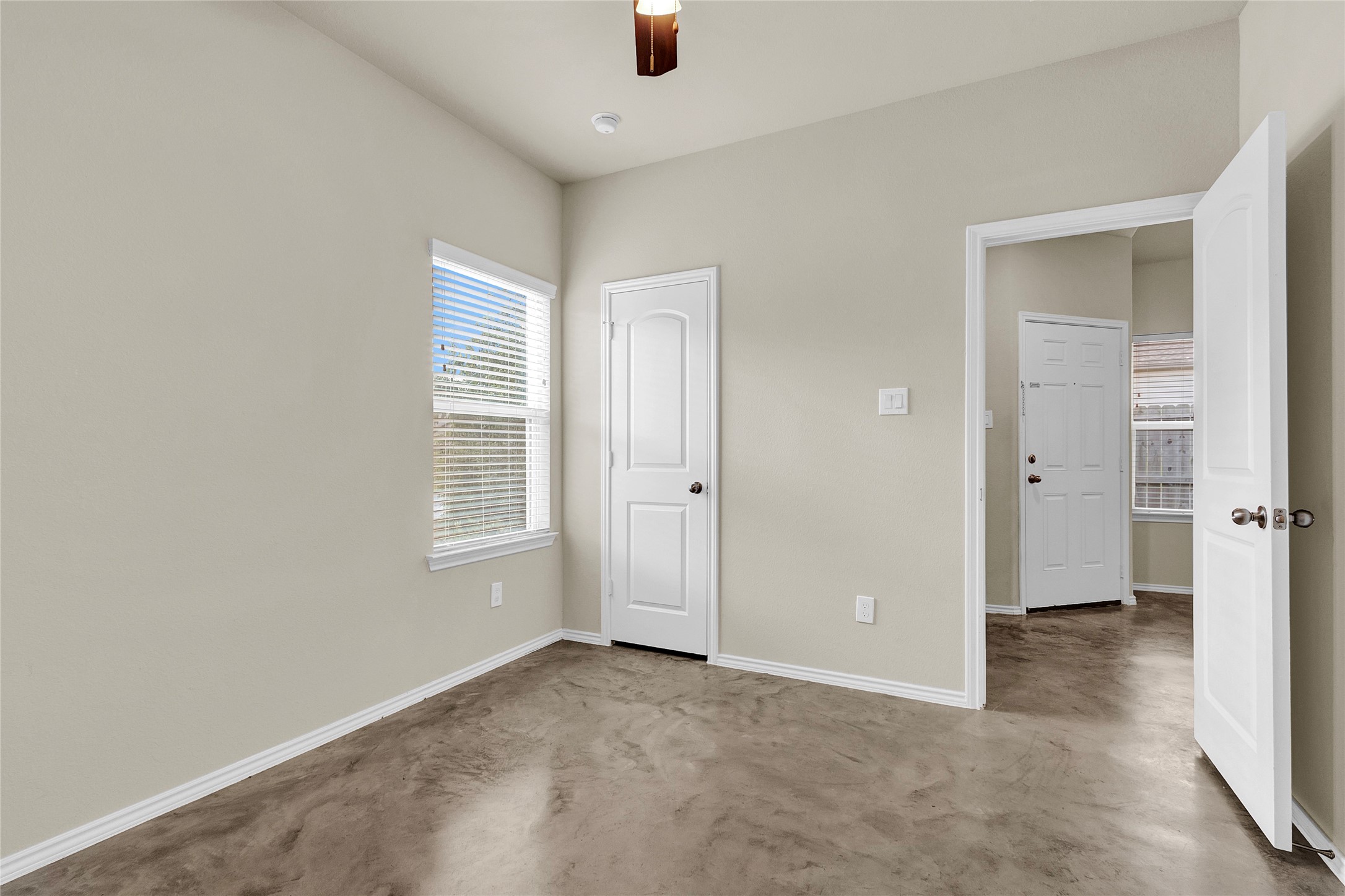 15841 Beechnut Dr Property Photo 6