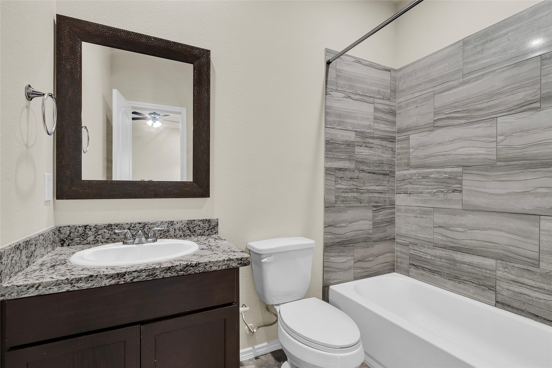 15841 Beechnut Dr Property Photo 11