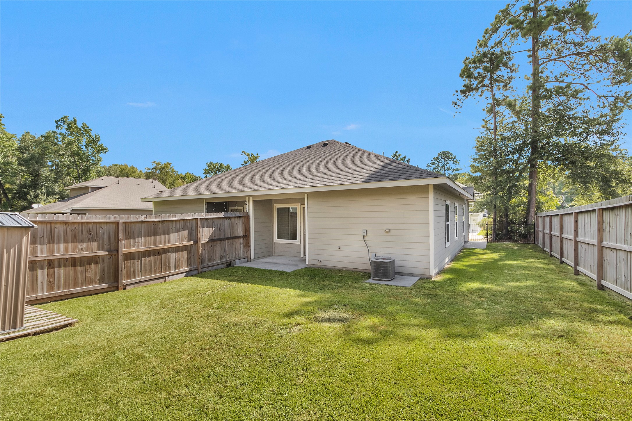 15841 Beechnut Dr Property Photo 19