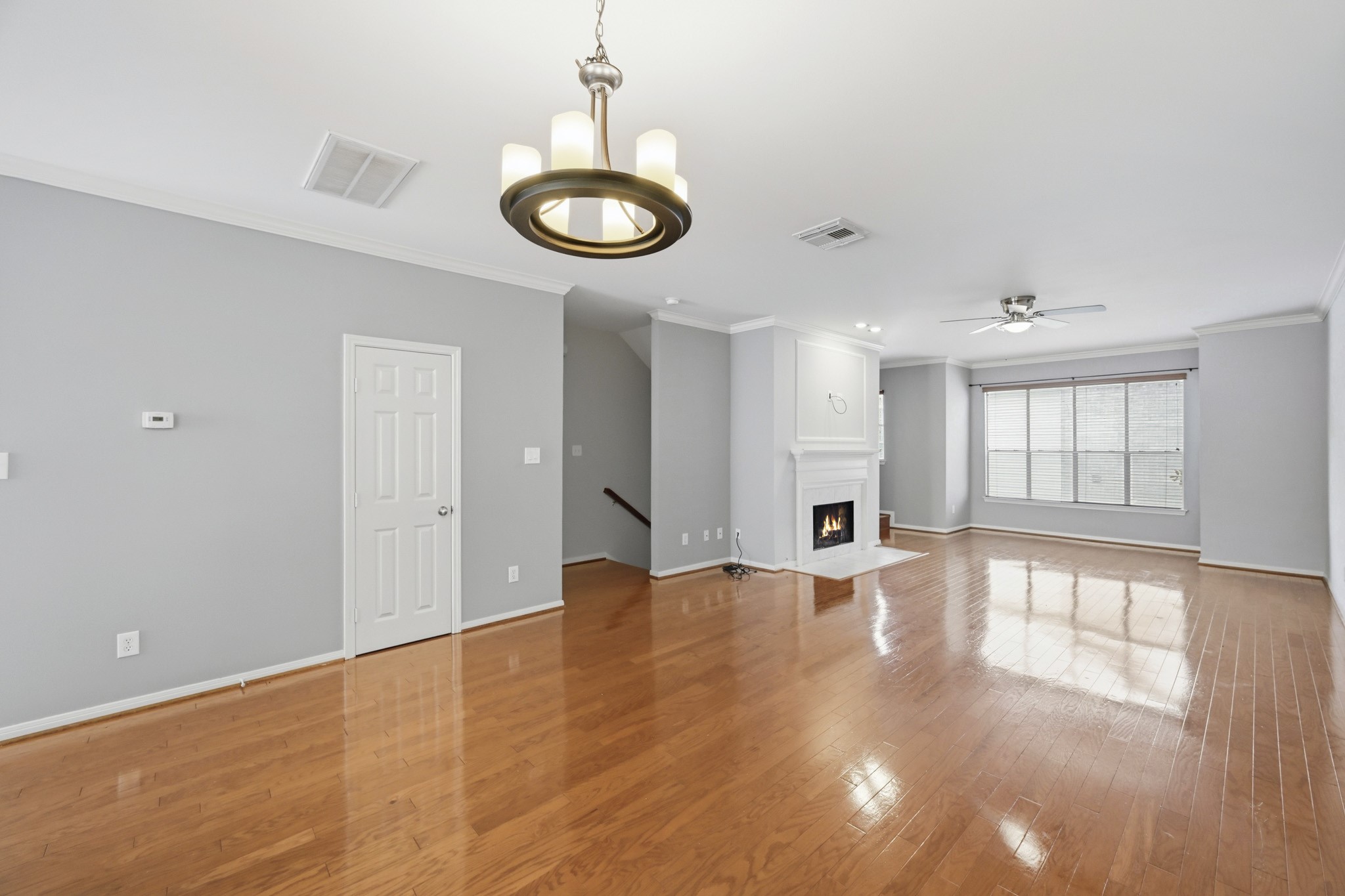 2913 Crawford Street Property Photo 16