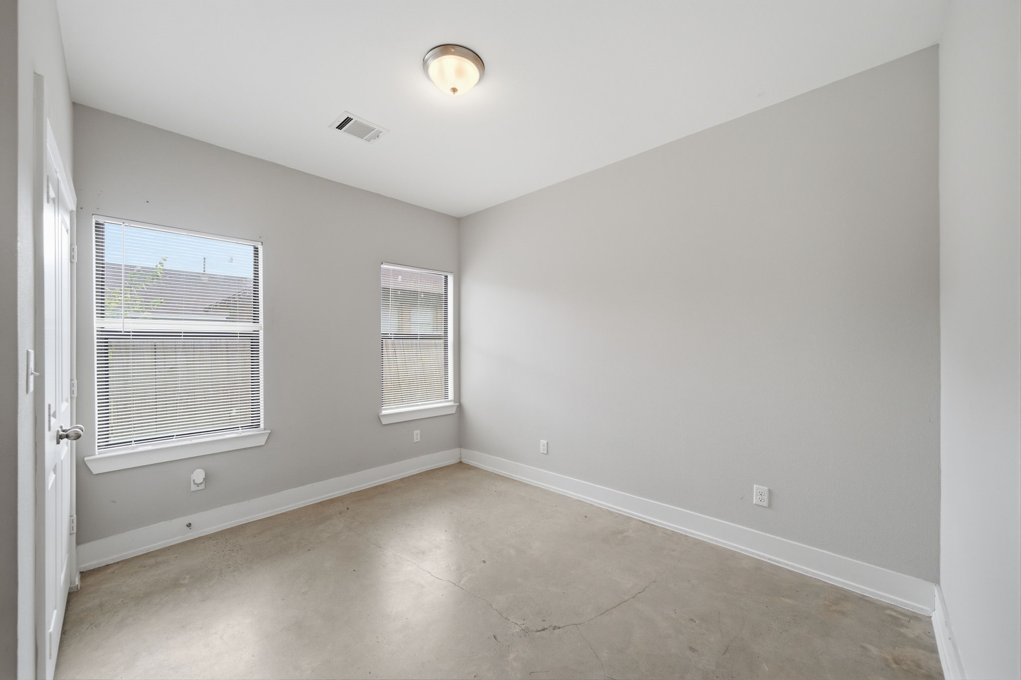 603 Edgewood Street B Property Photo 10