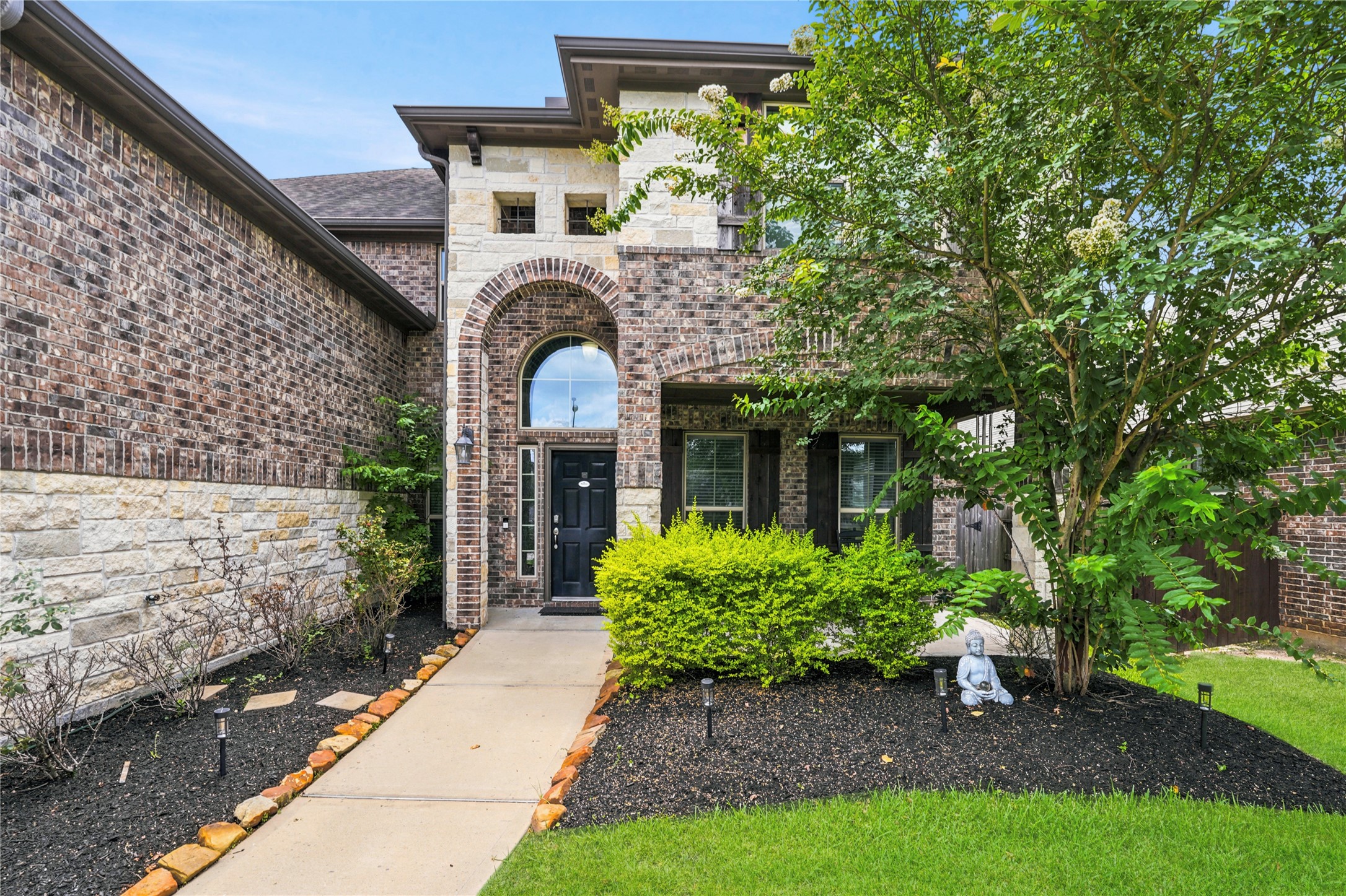 10311 Silver Shield Way Property Photo 2