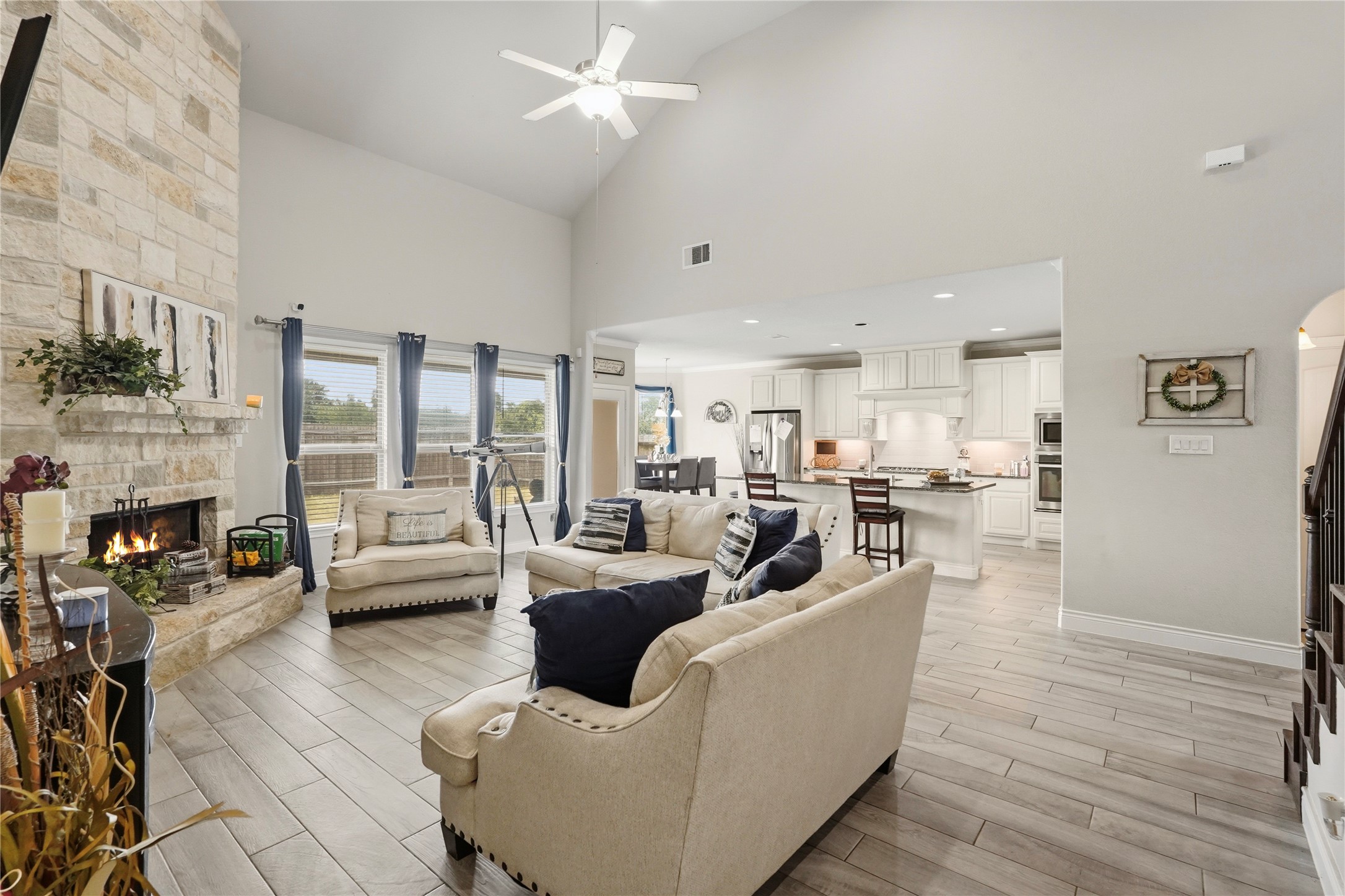 10311 Silver Shield Way Property Photo 7