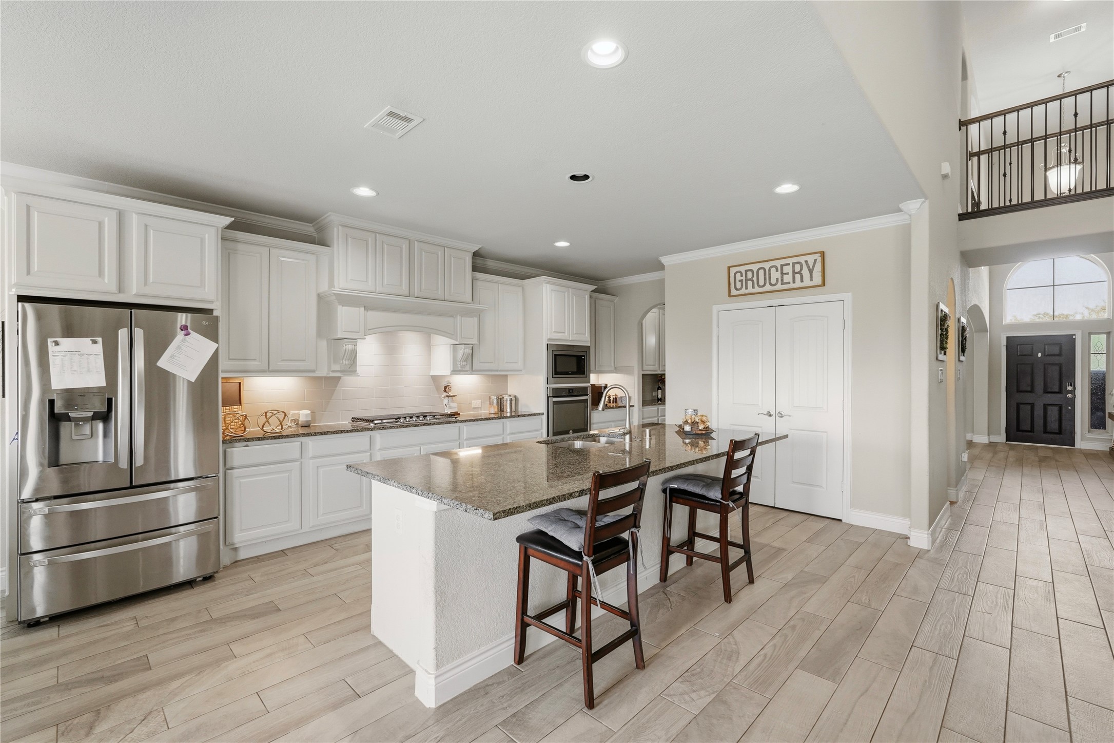 10311 Silver Shield Way Property Photo 11