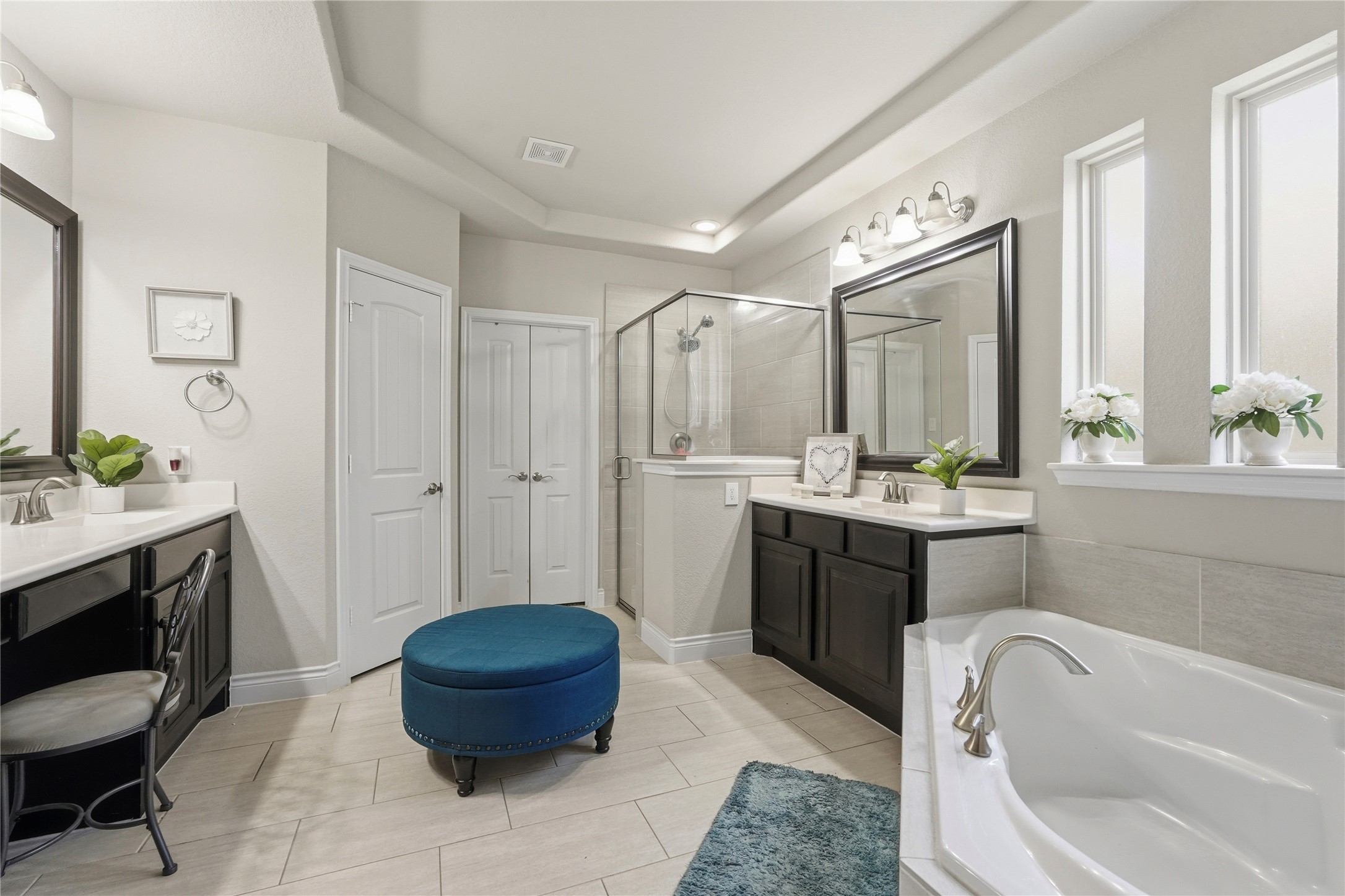 10311 Silver Shield Way Property Photo 14