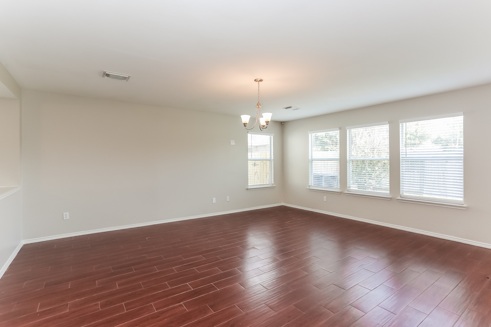 22910 Twisting Pine Drive Property Photo 6