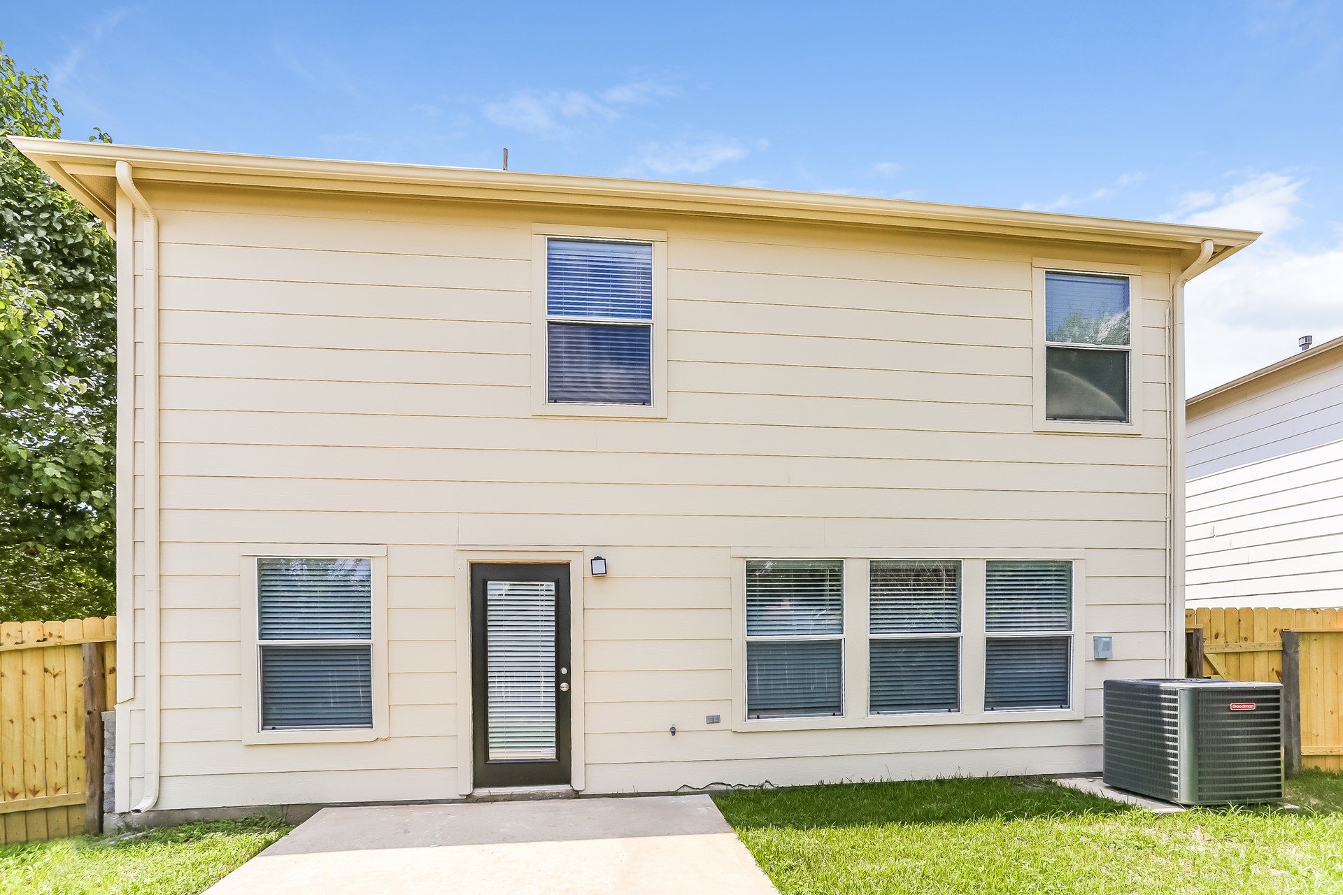 22910 Twisting Pine Drive Property Photo 17