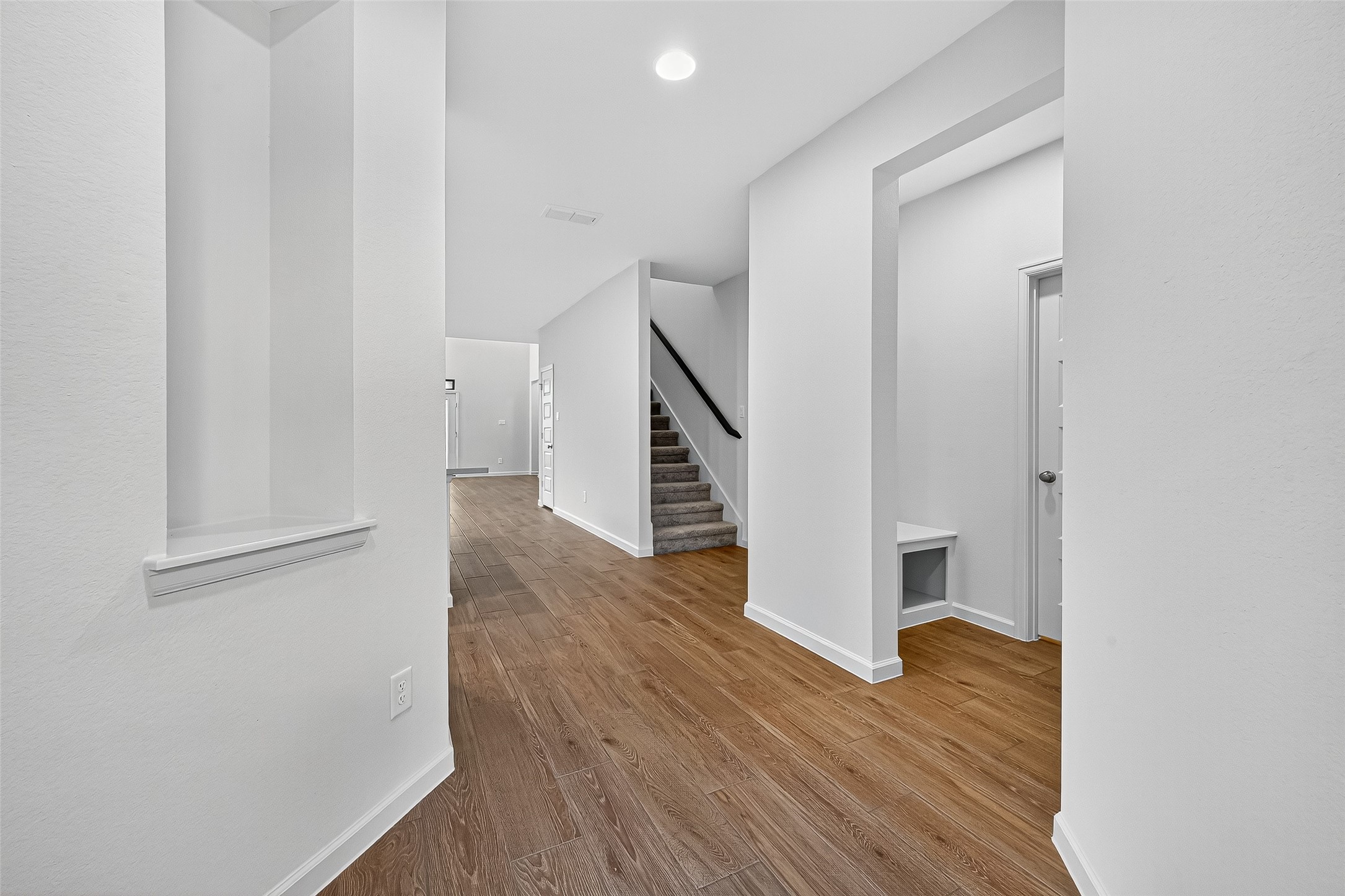 5019 Bowen Prairie Drive Property Photo 8