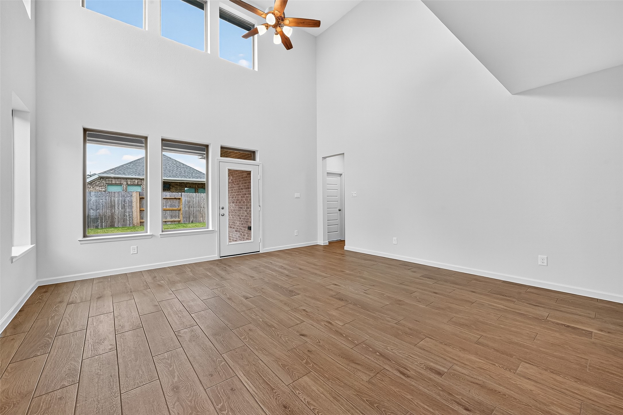 5019 Bowen Prairie Drive Property Photo 15