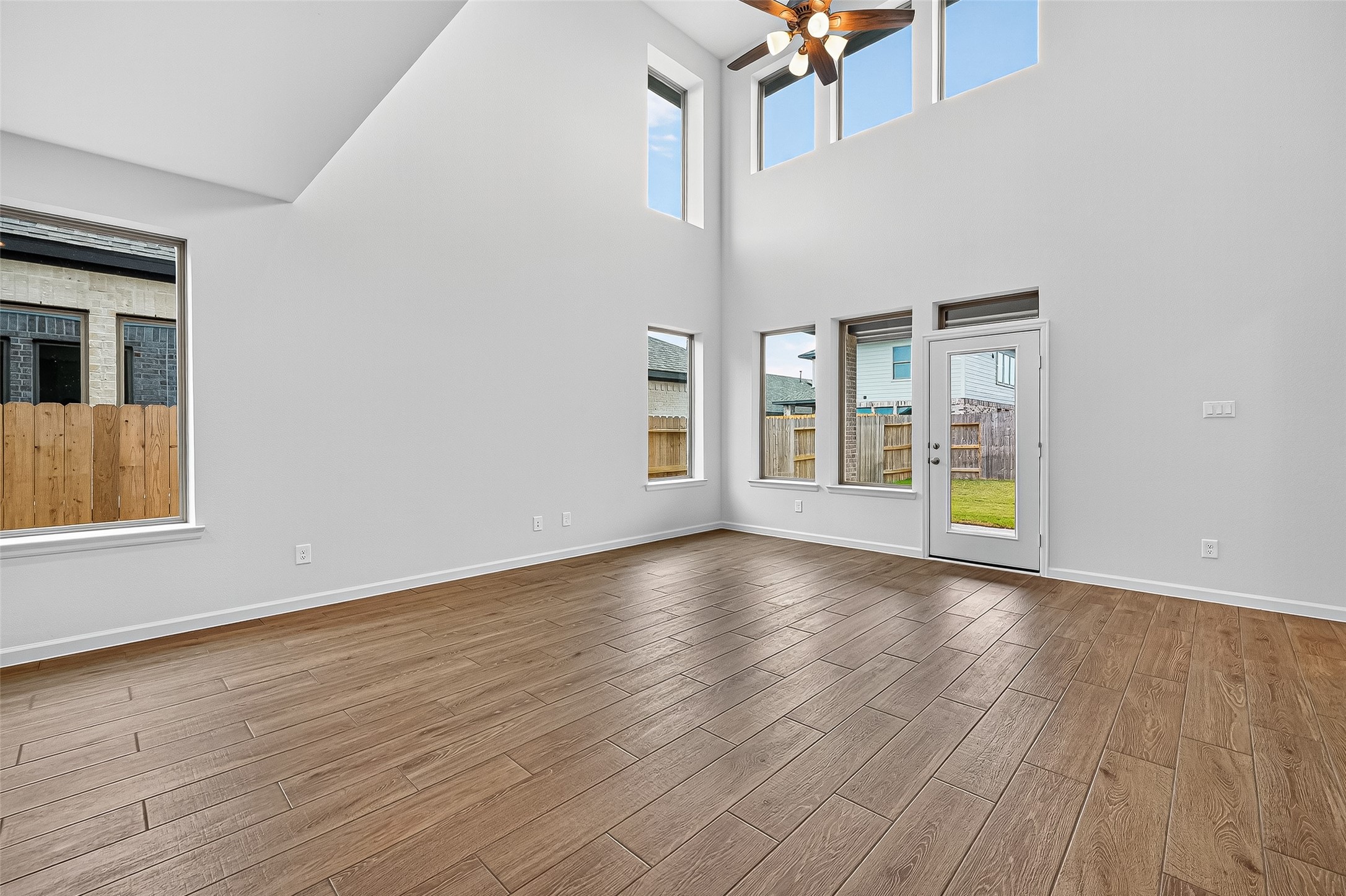 5019 Bowen Prairie Drive Property Photo 18