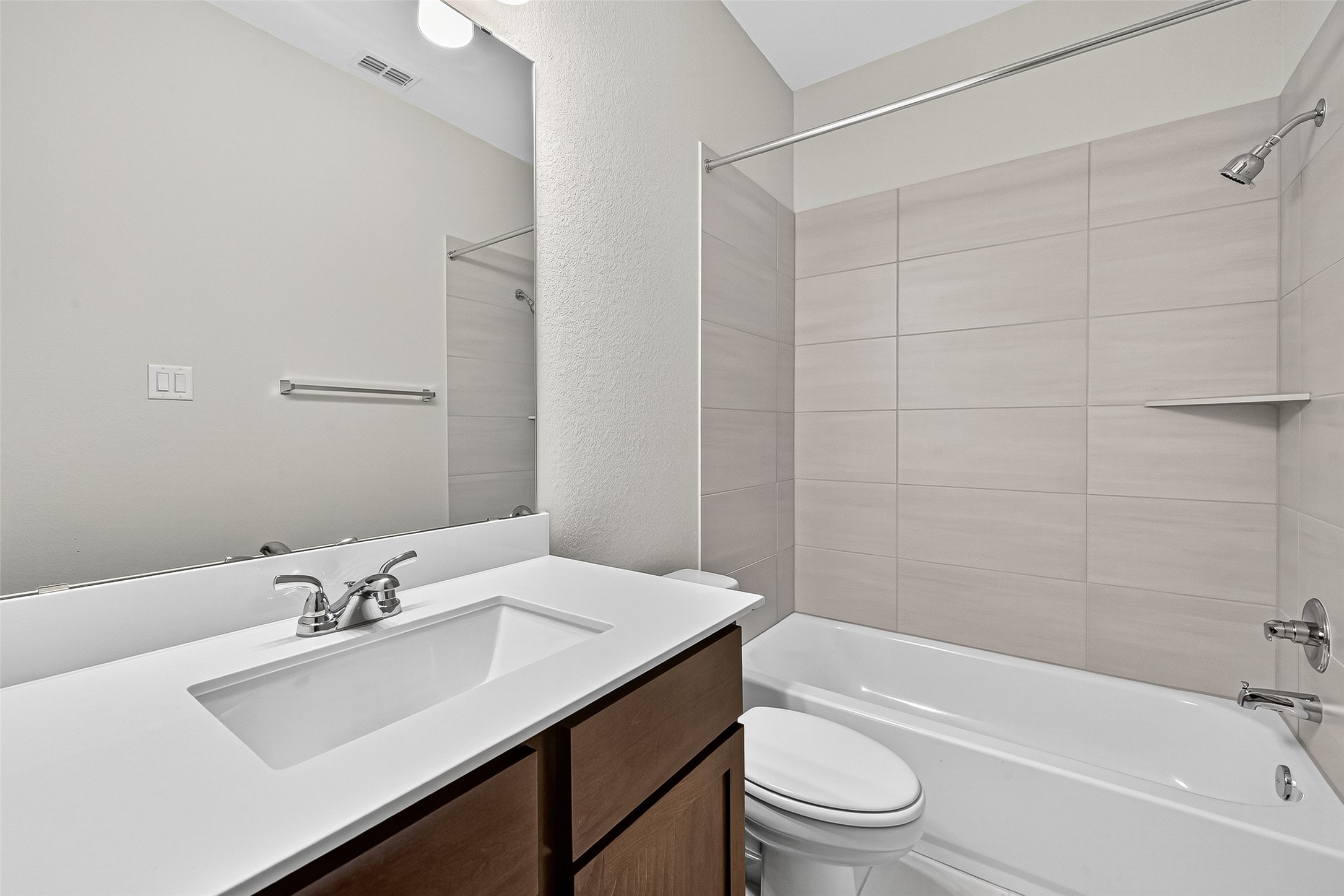 5019 Bowen Prairie Drive Property Photo 37