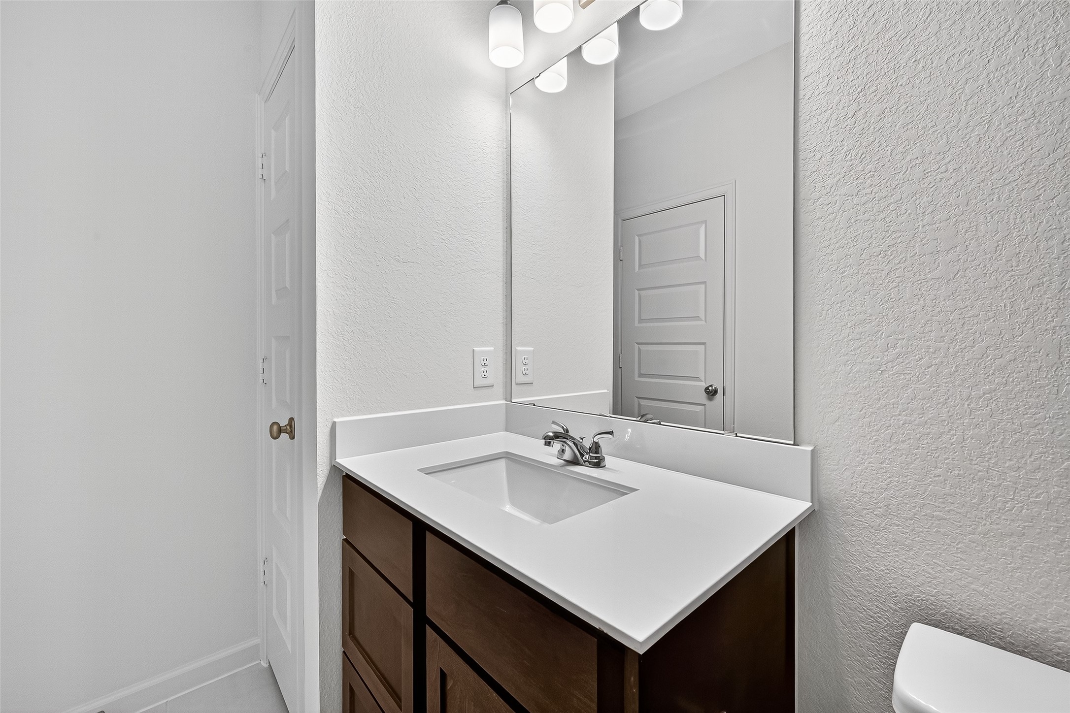 5019 Bowen Prairie Drive Property Photo 39