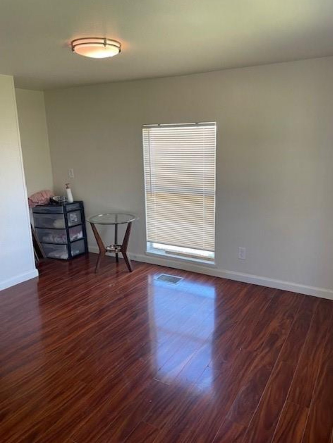 17520 Julia Avenue Property Photo 8