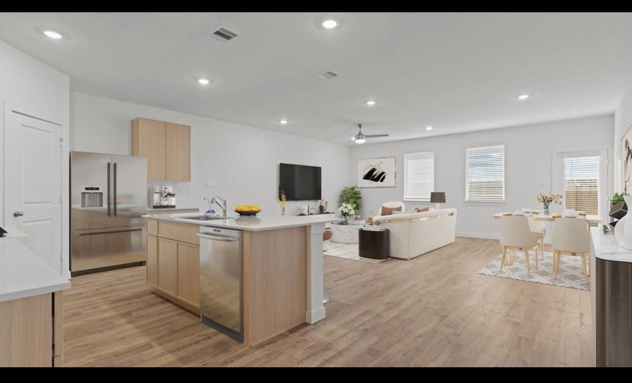 3523 Goldfinch Woods Drive Property Photo 2