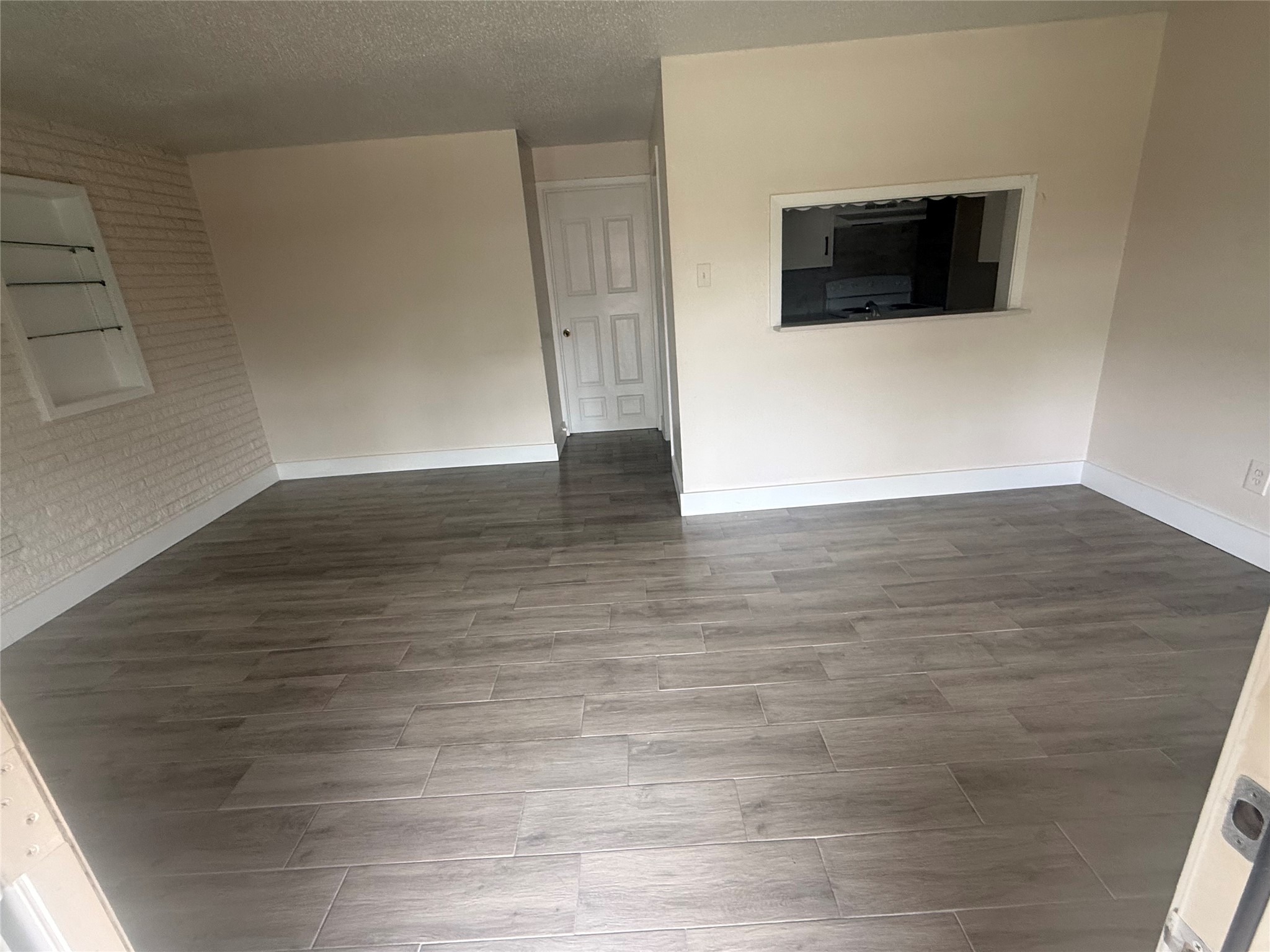 705 N Main Street I Property Photo 3