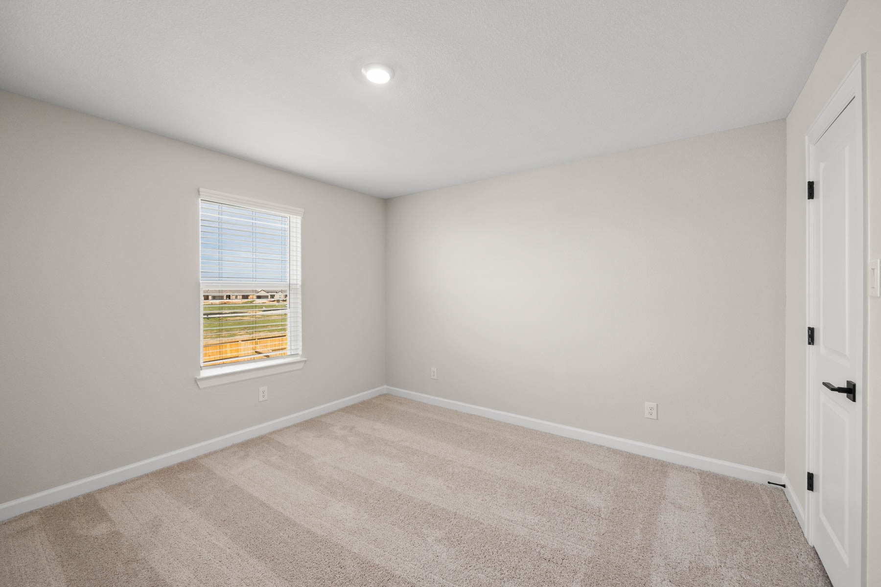 3004 Seaside Cove Court Property Photo 12