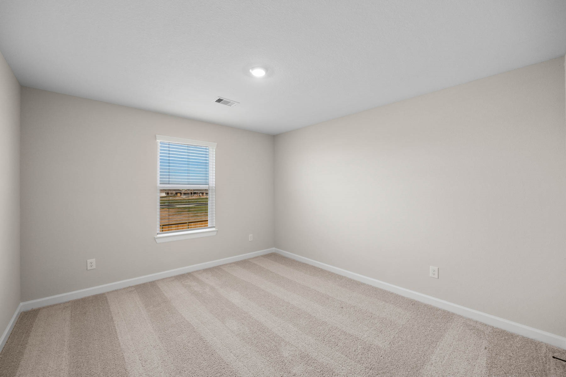 3004 Seaside Cove Court Property Photo 13