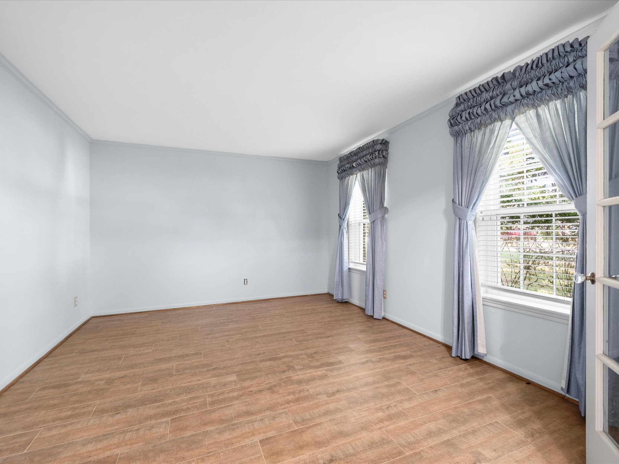 6515 Apple Valley Lane Property Photo 10