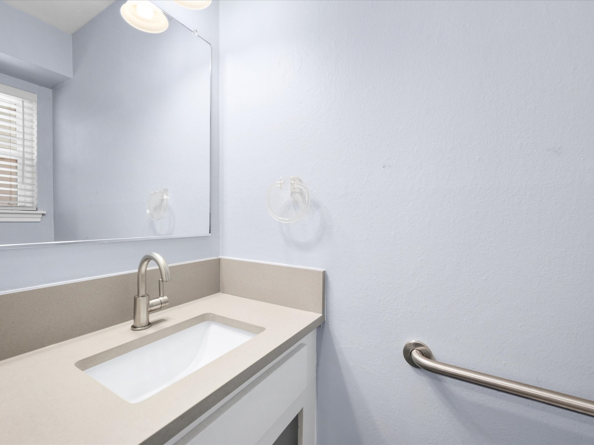 6515 Apple Valley Lane Property Photo 17