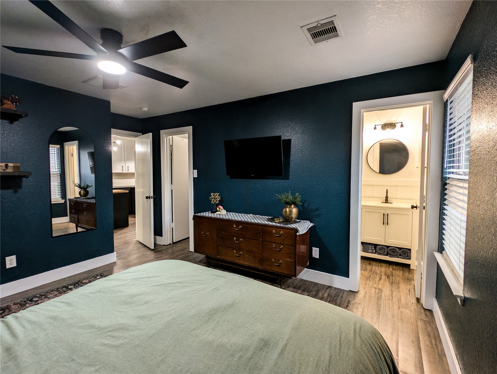 3922 Federal Lane Property Photo 20