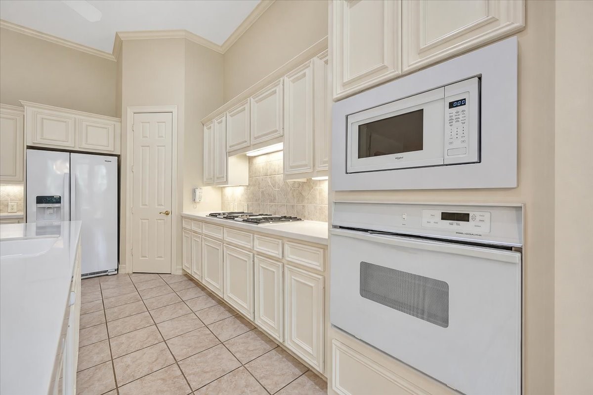 15511 Pinenut Bay Court Property Photo 25