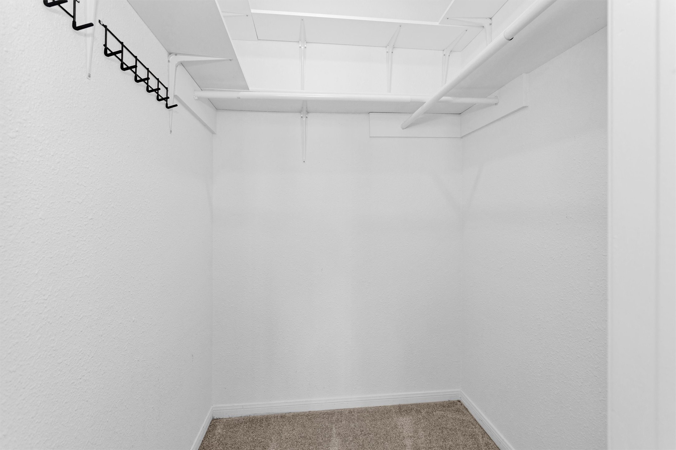12100 Melville Drive 708g Property Photo 11