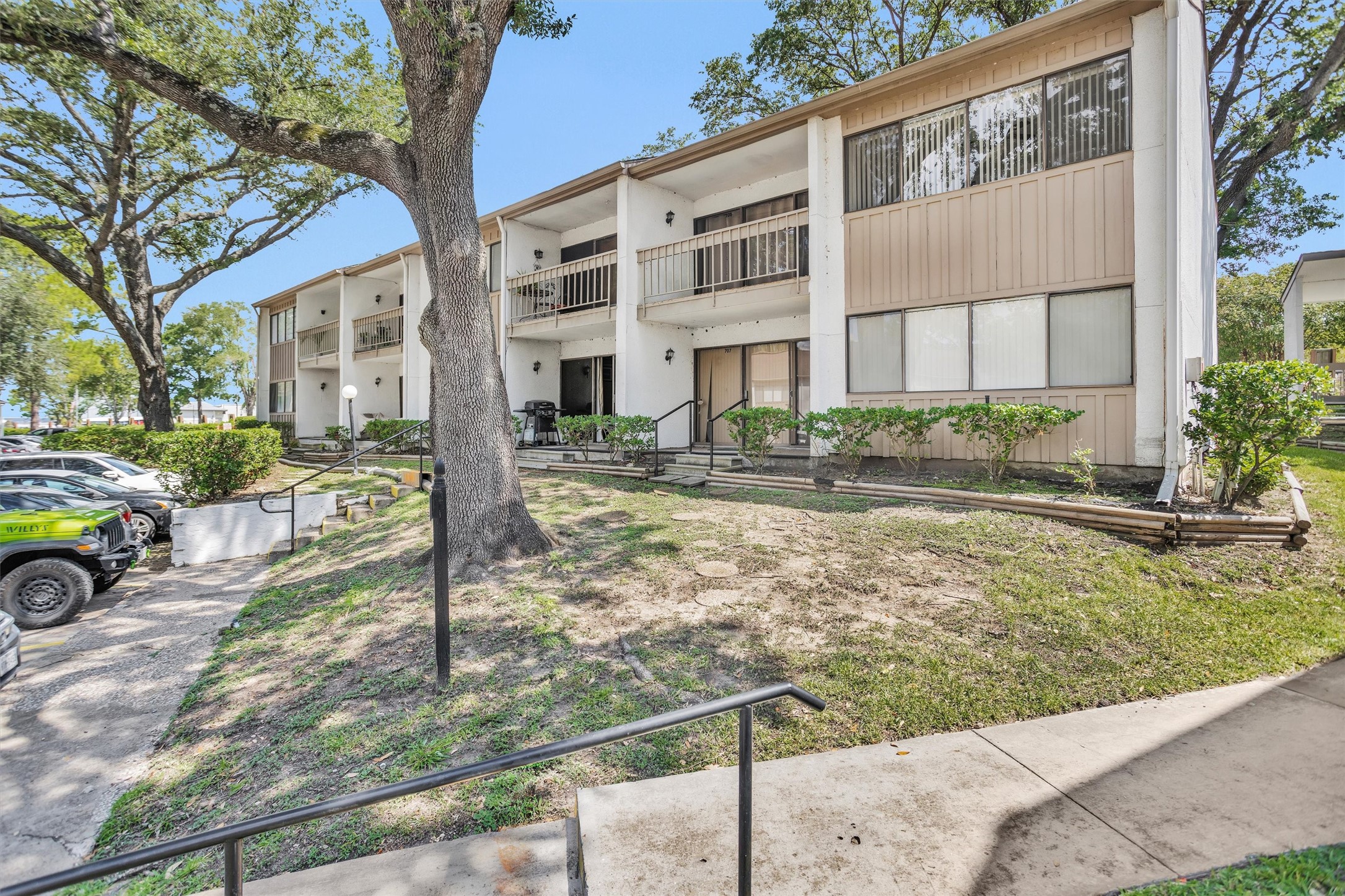 12100 Melville Drive 708g Property Photo 20