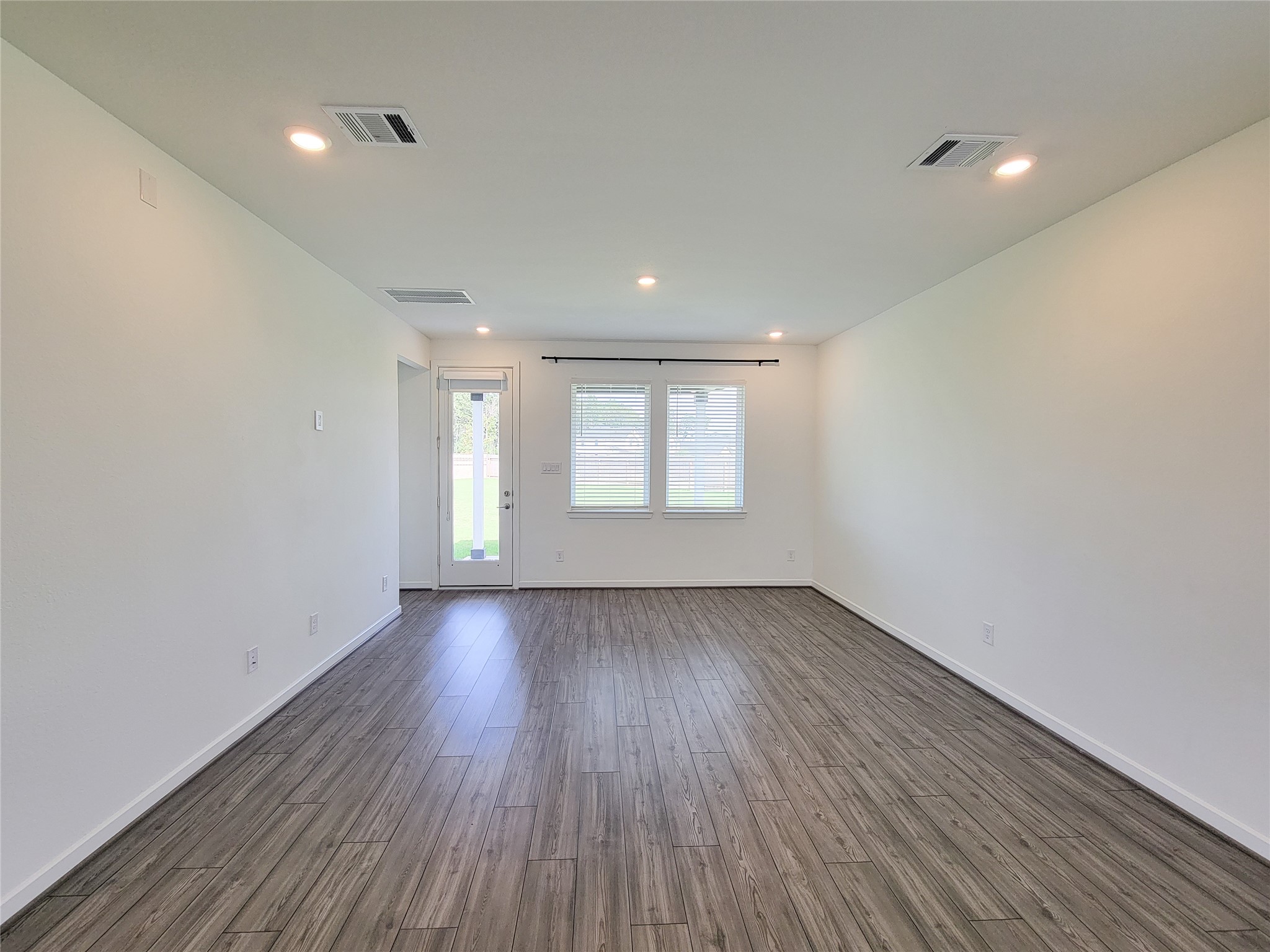 7730 Primrose Myrtle Lane Property Photo 11