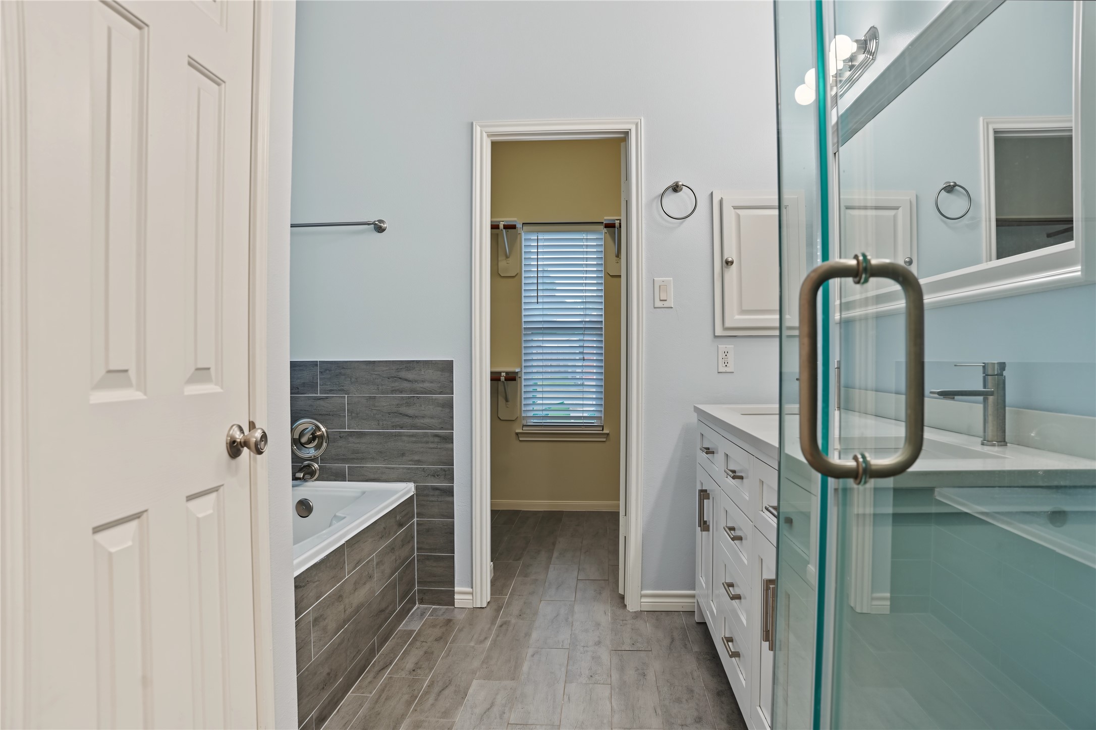 3603 Wild Berry Court Property Photo 15