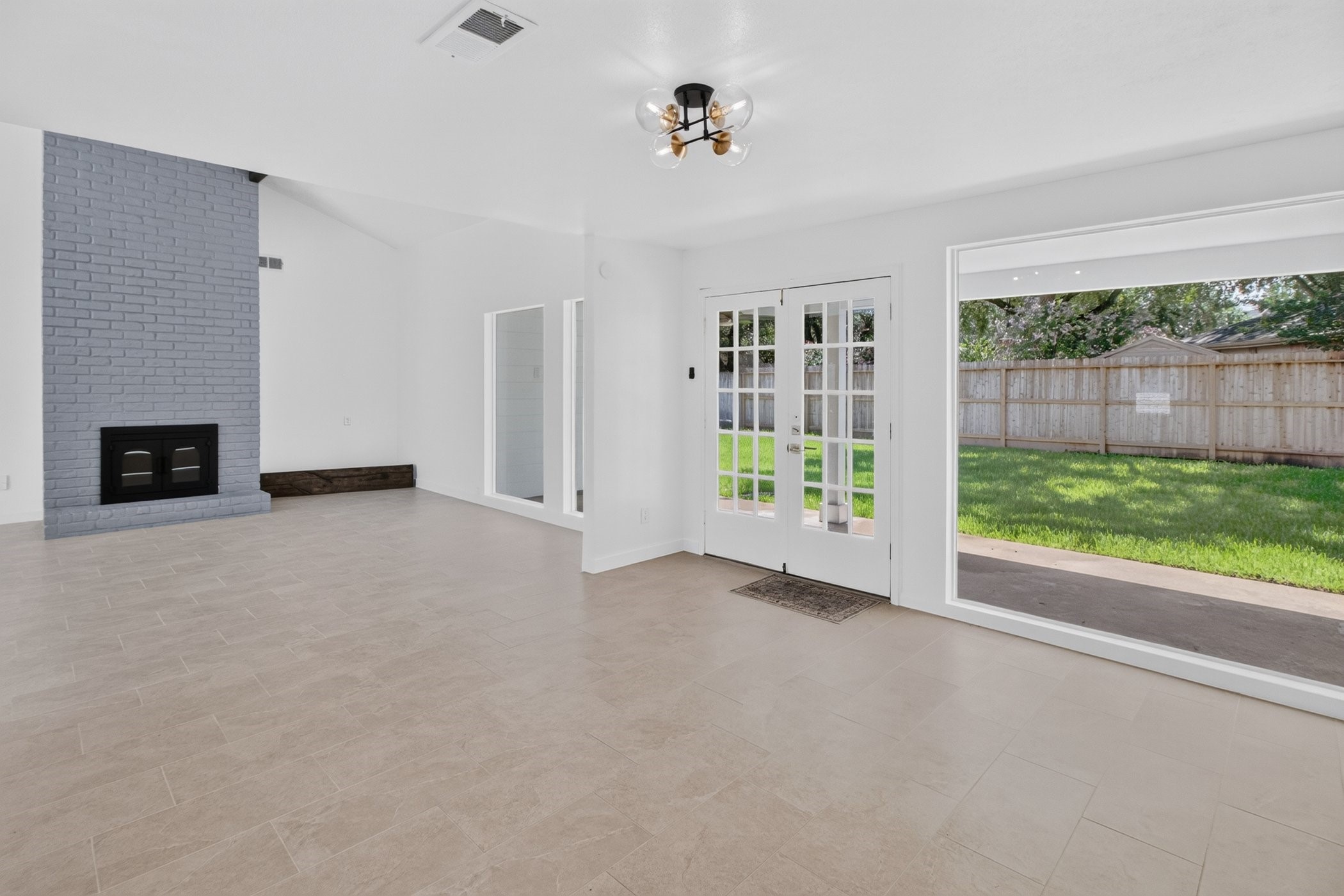 11923 Riverview Drive Property Photo 12