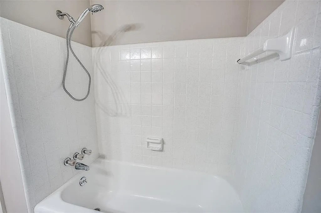 2322 Ansbury Drive Property Photo 18