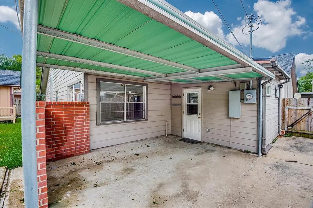 2322 Ansbury Drive Property Photo 22