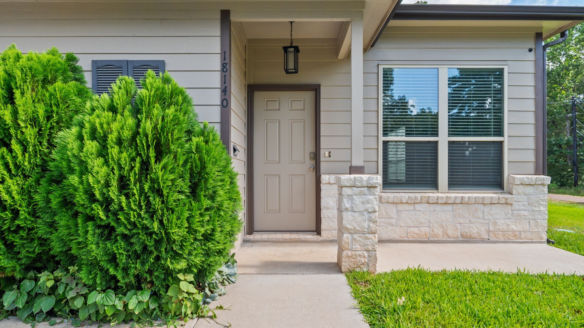 18140 Mail Route Road Property Photo 3