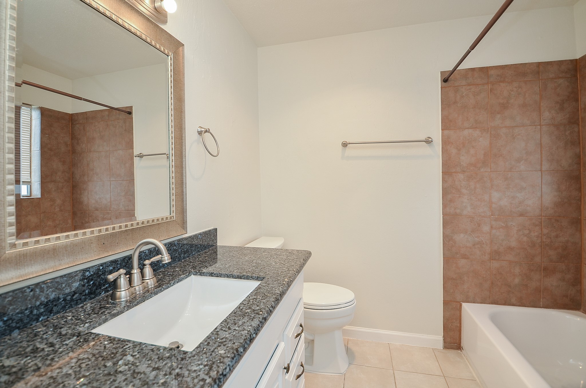 2121 Fountain View Drive D50 Property Photo 6