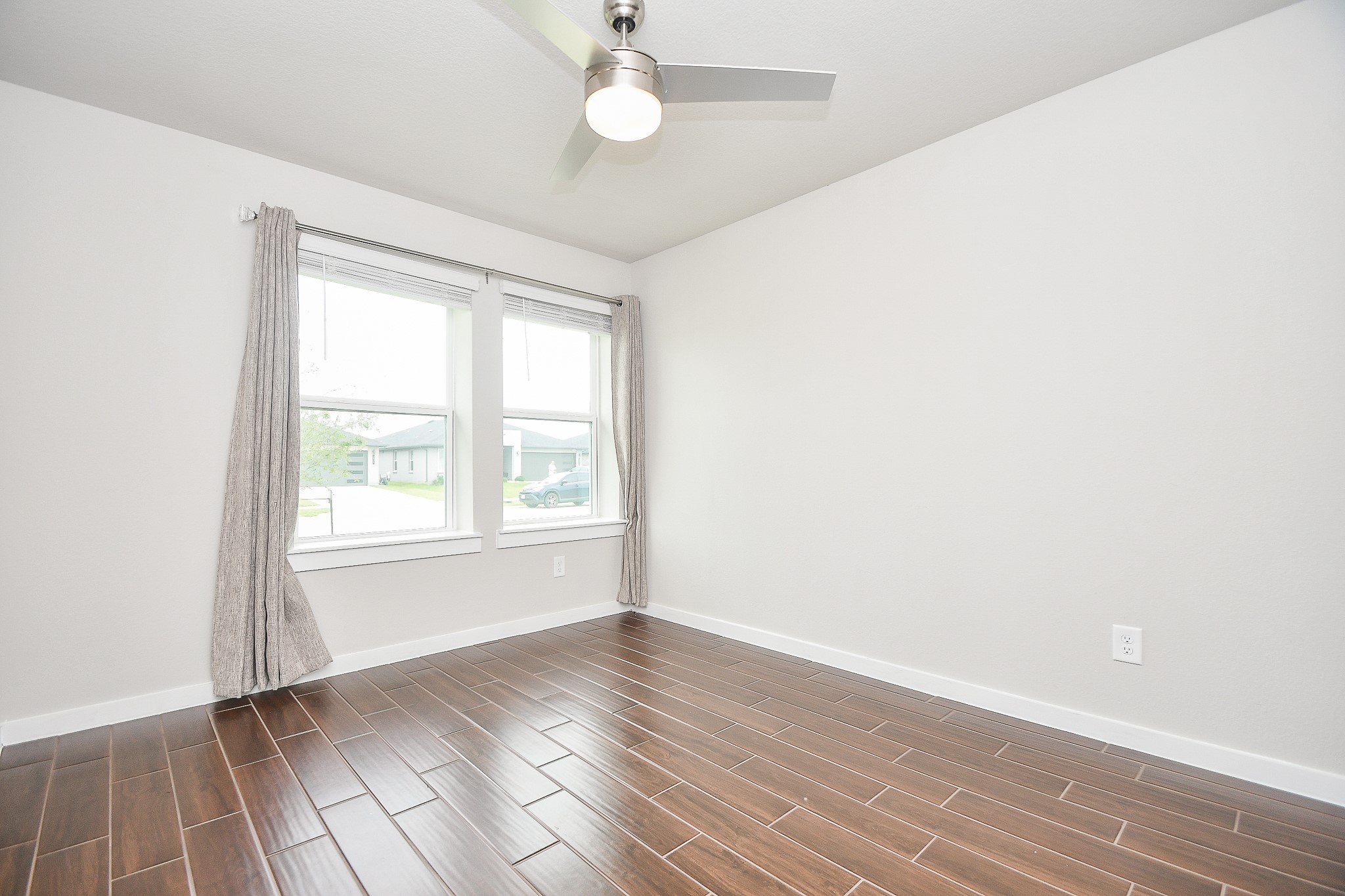 3831 Sparkman Lane Property Photo 4
