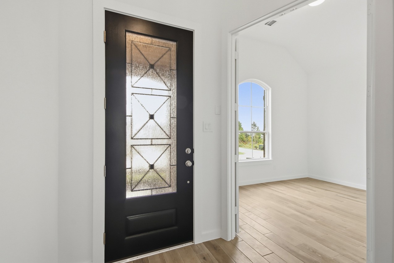 27120 Wrangler Way Drive Property Photo 3