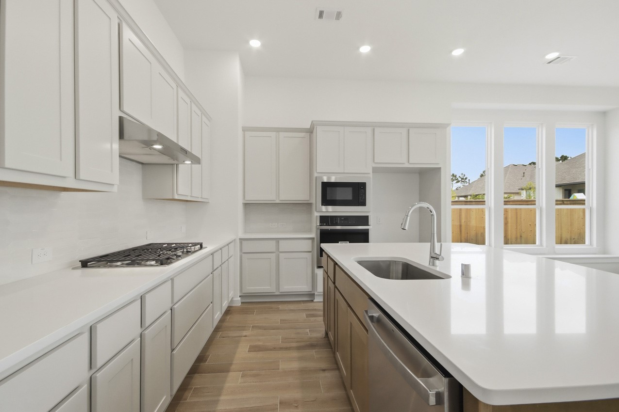 27120 Wrangler Way Drive Property Photo 6
