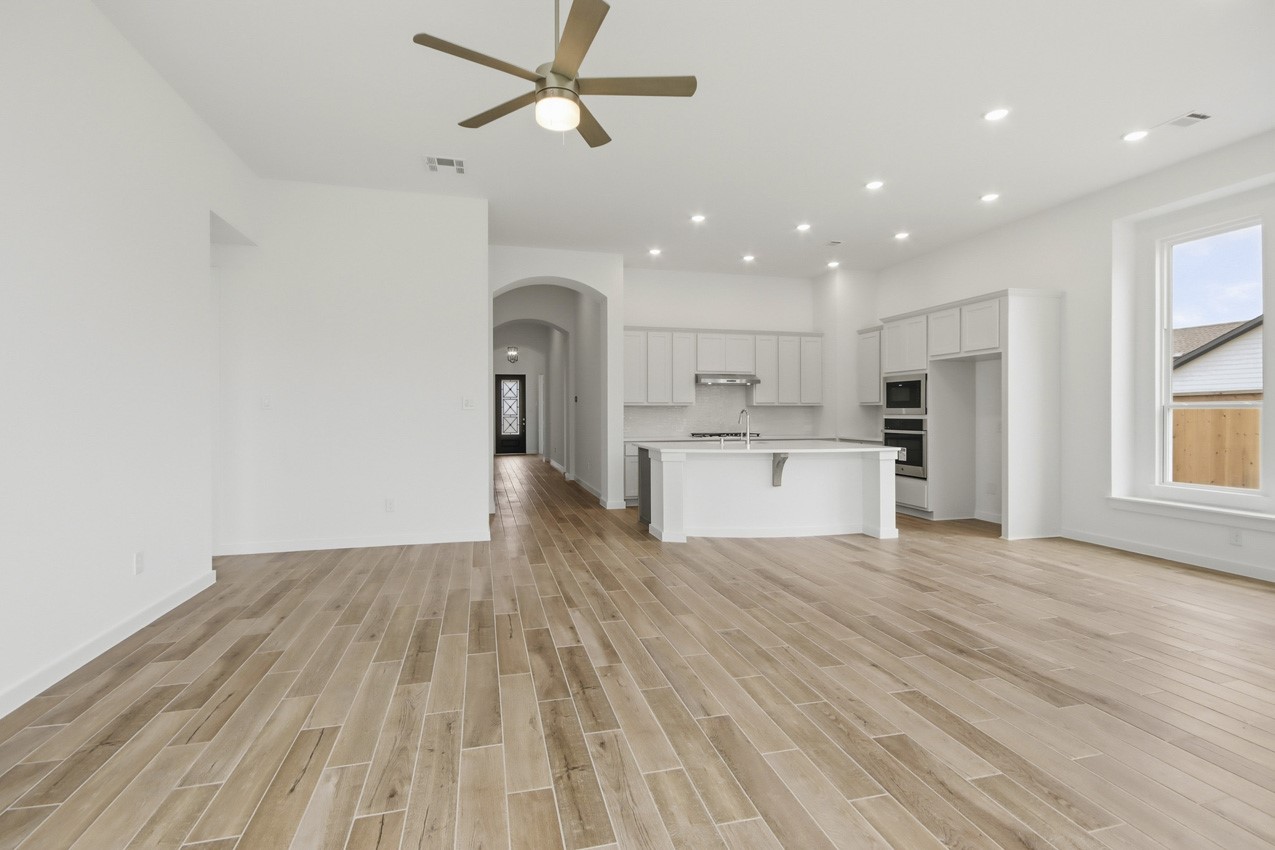 27120 Wrangler Way Drive Property Photo 7