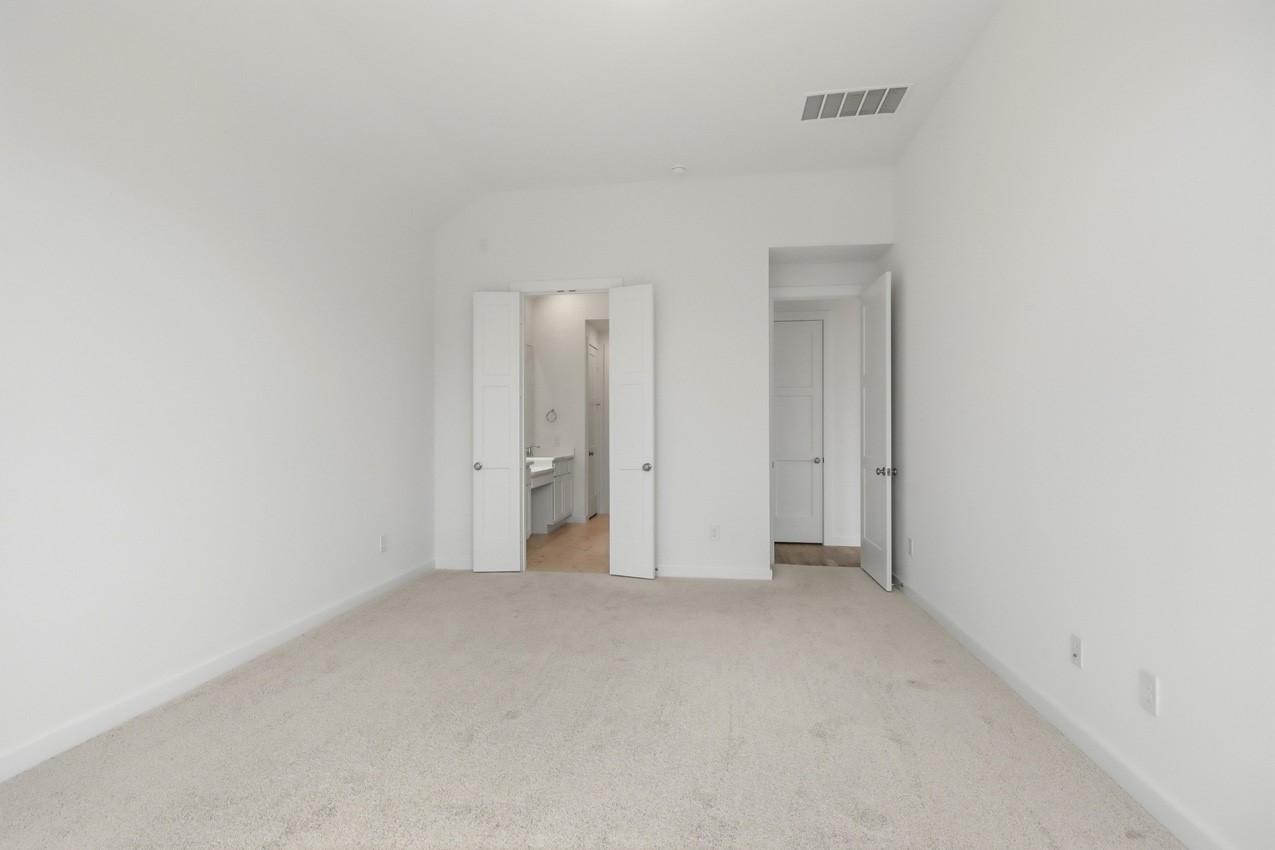 27120 Wrangler Way Drive Property Photo 11