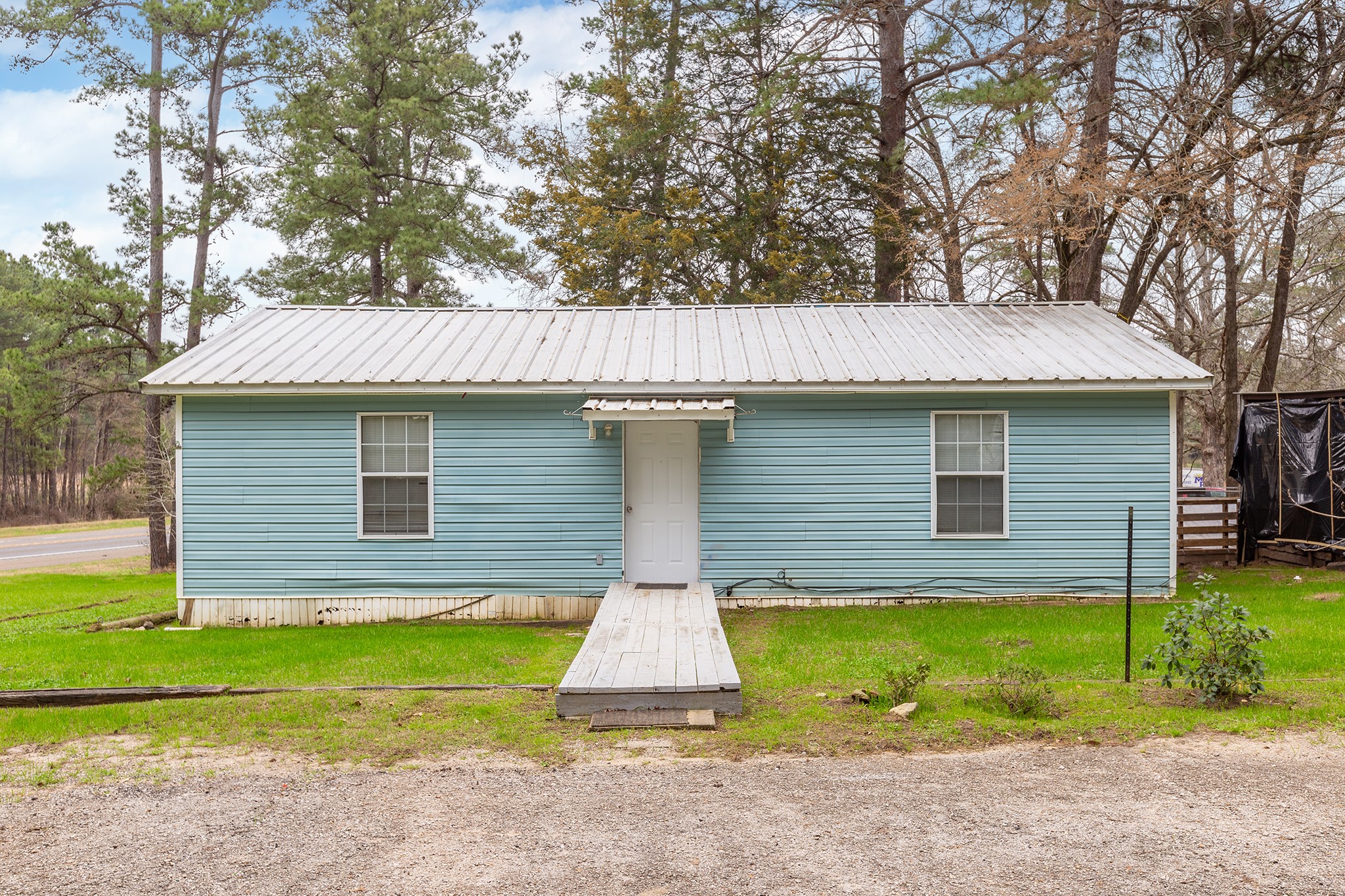 4157 W State Hwy 7 Property Photo