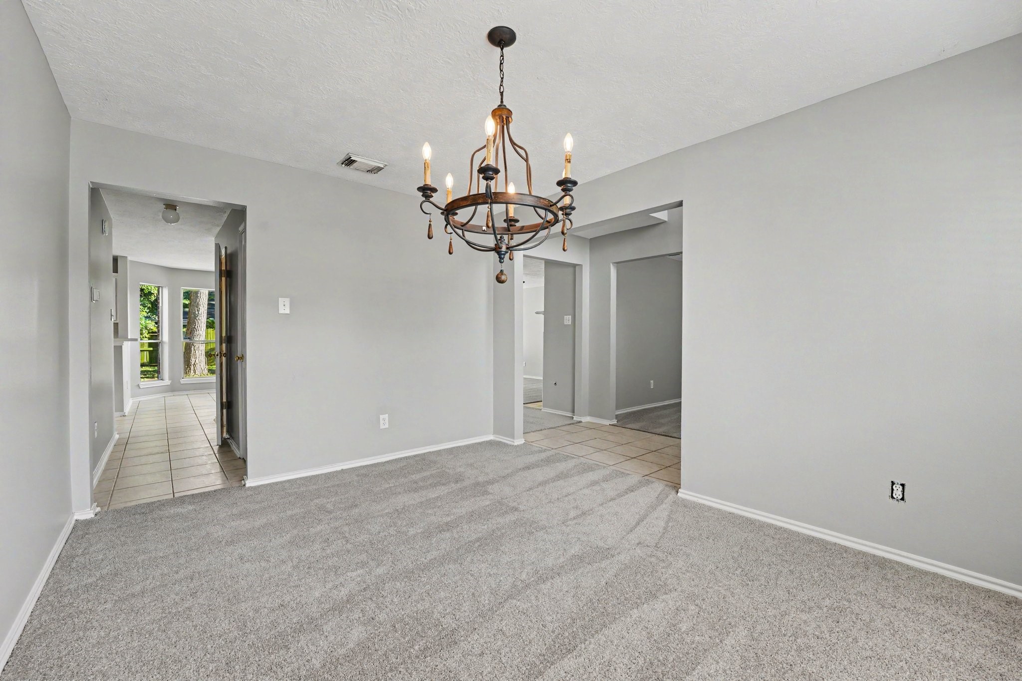5402 Timbers Quail Drive Property Photo 6