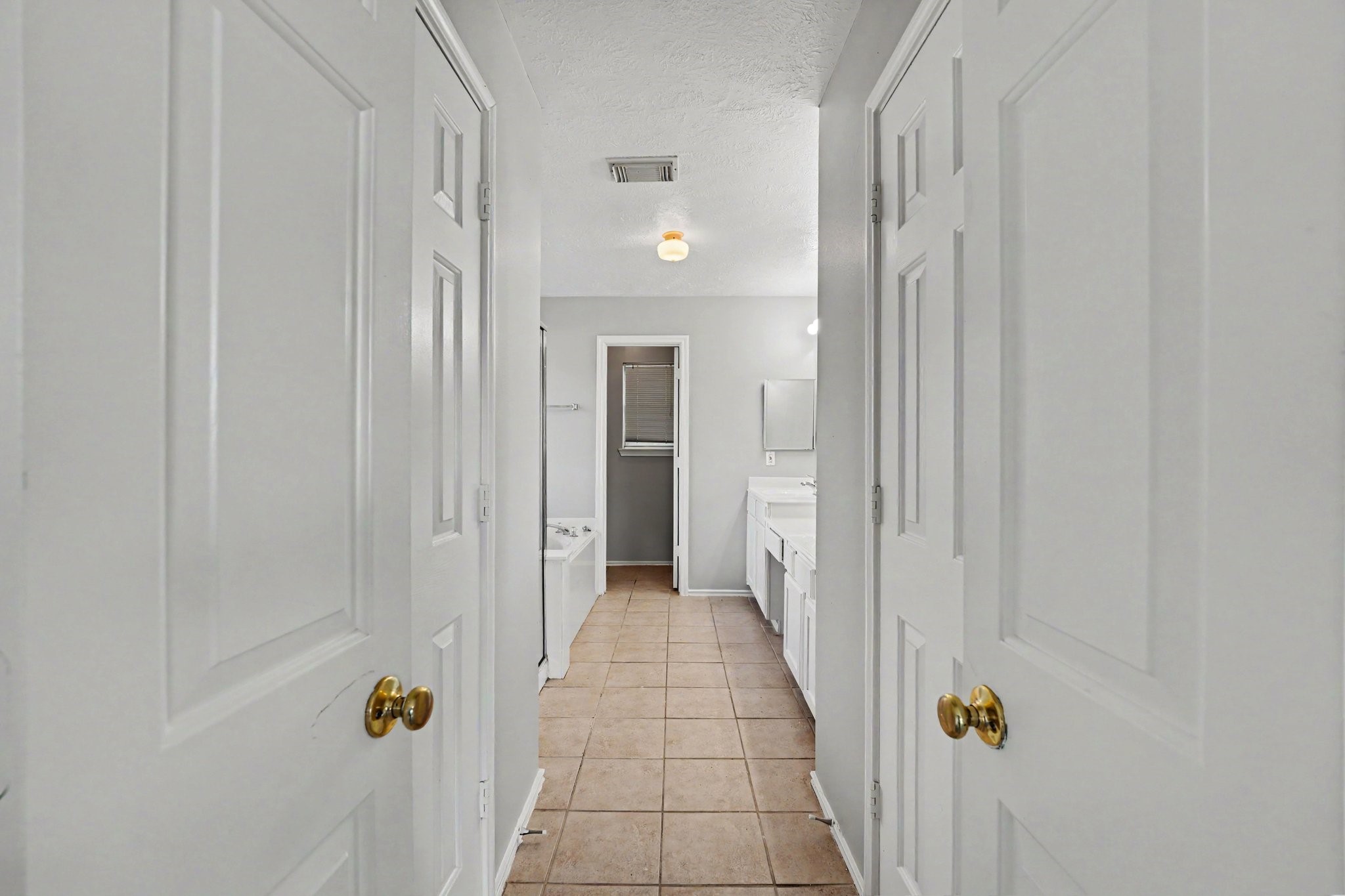 5402 Timbers Quail Drive Property Photo 13