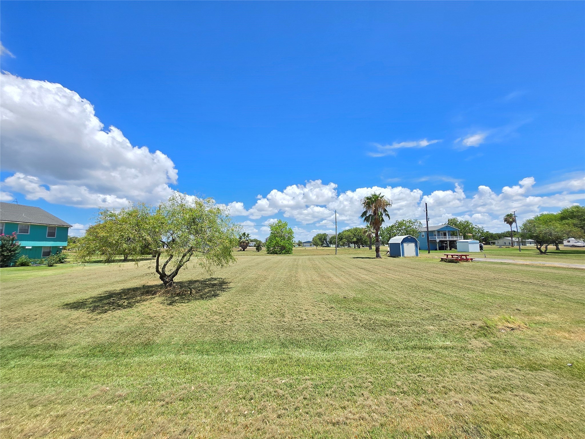 937 Bayview Drive Property Photo 8